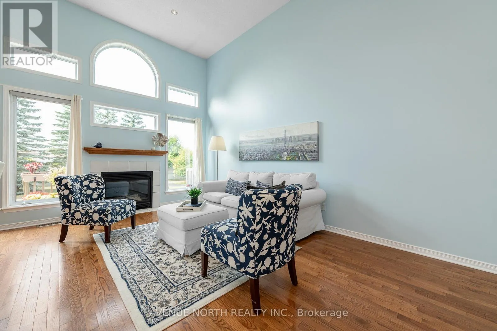 225 GLADEVIEW PRIVATE