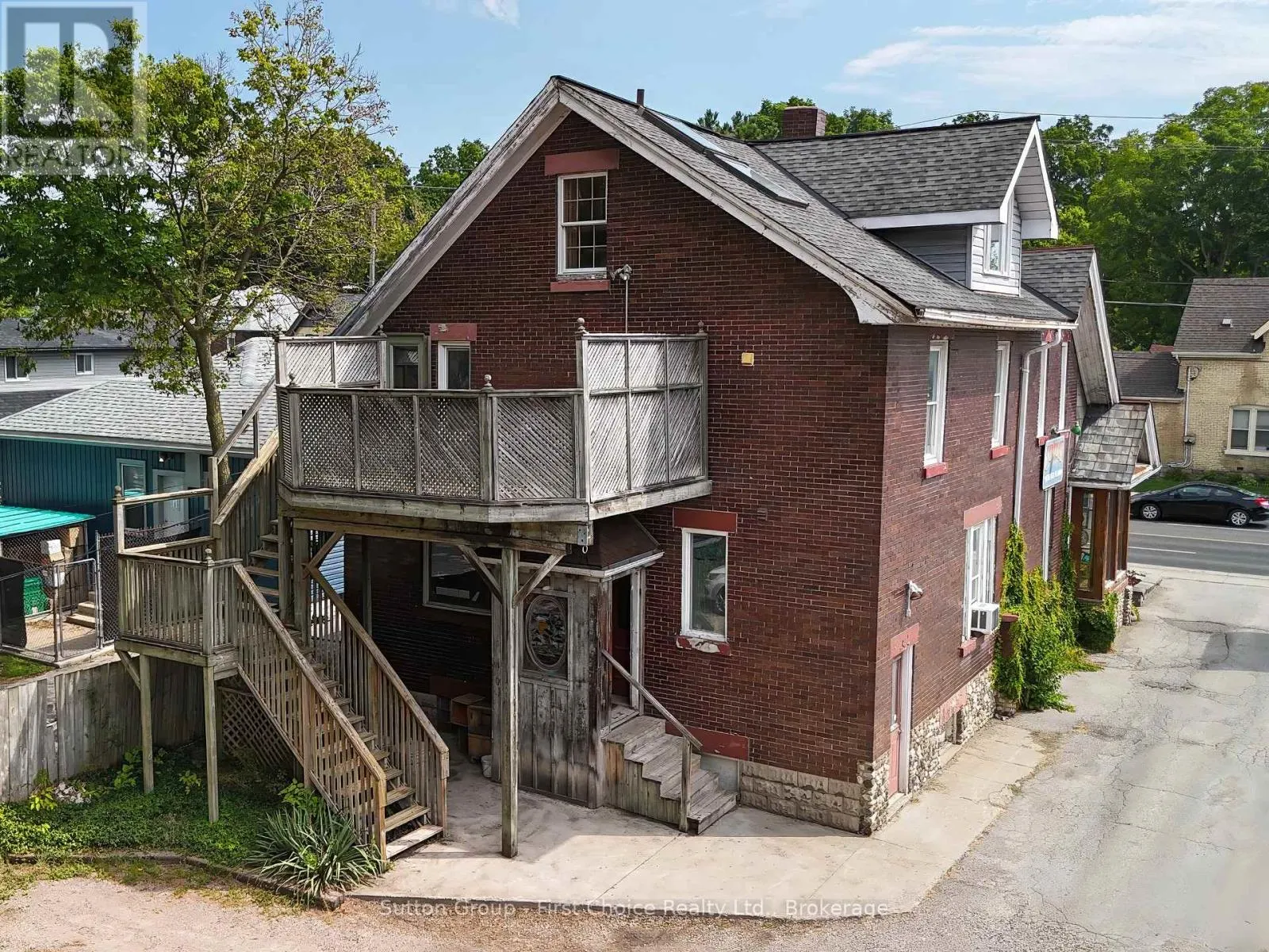 97 WHARNCLIFFE ROAD S