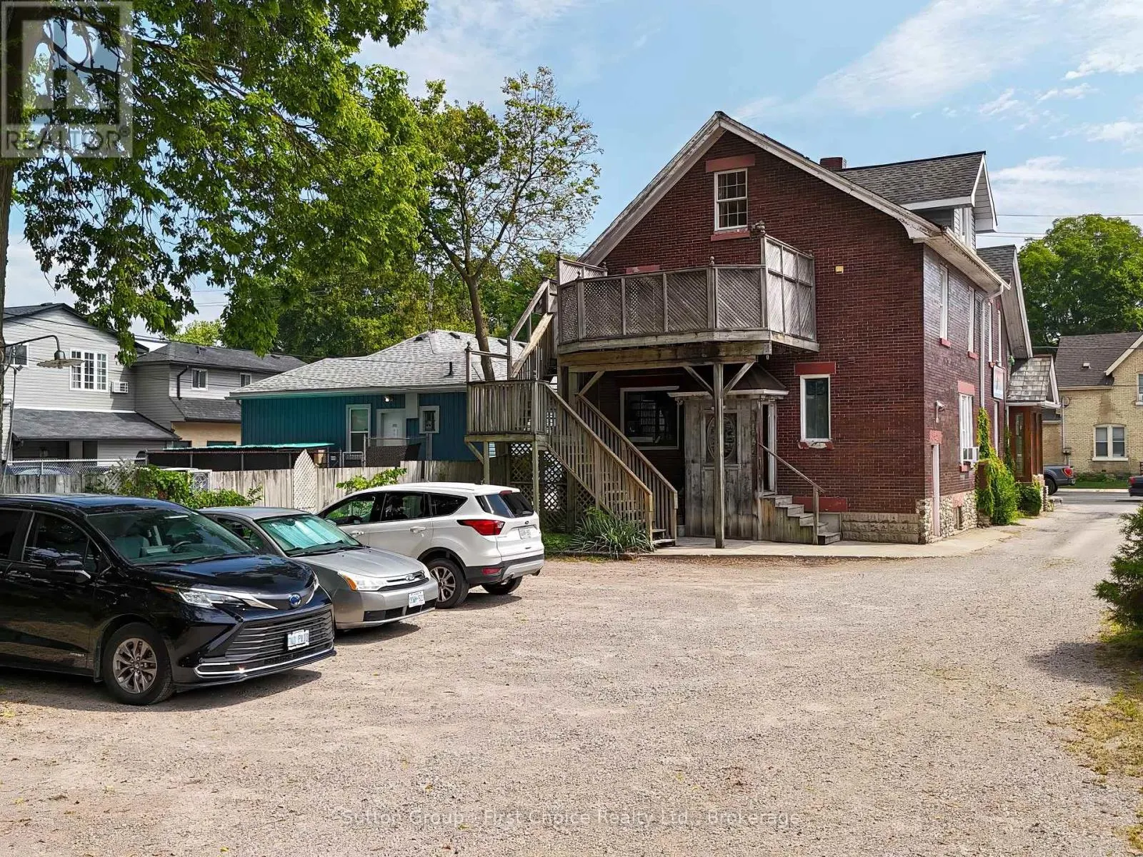 97 WHARNCLIFFE ROAD S