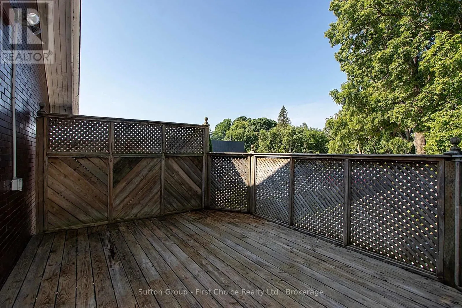 97 WHARNCLIFFE ROAD S