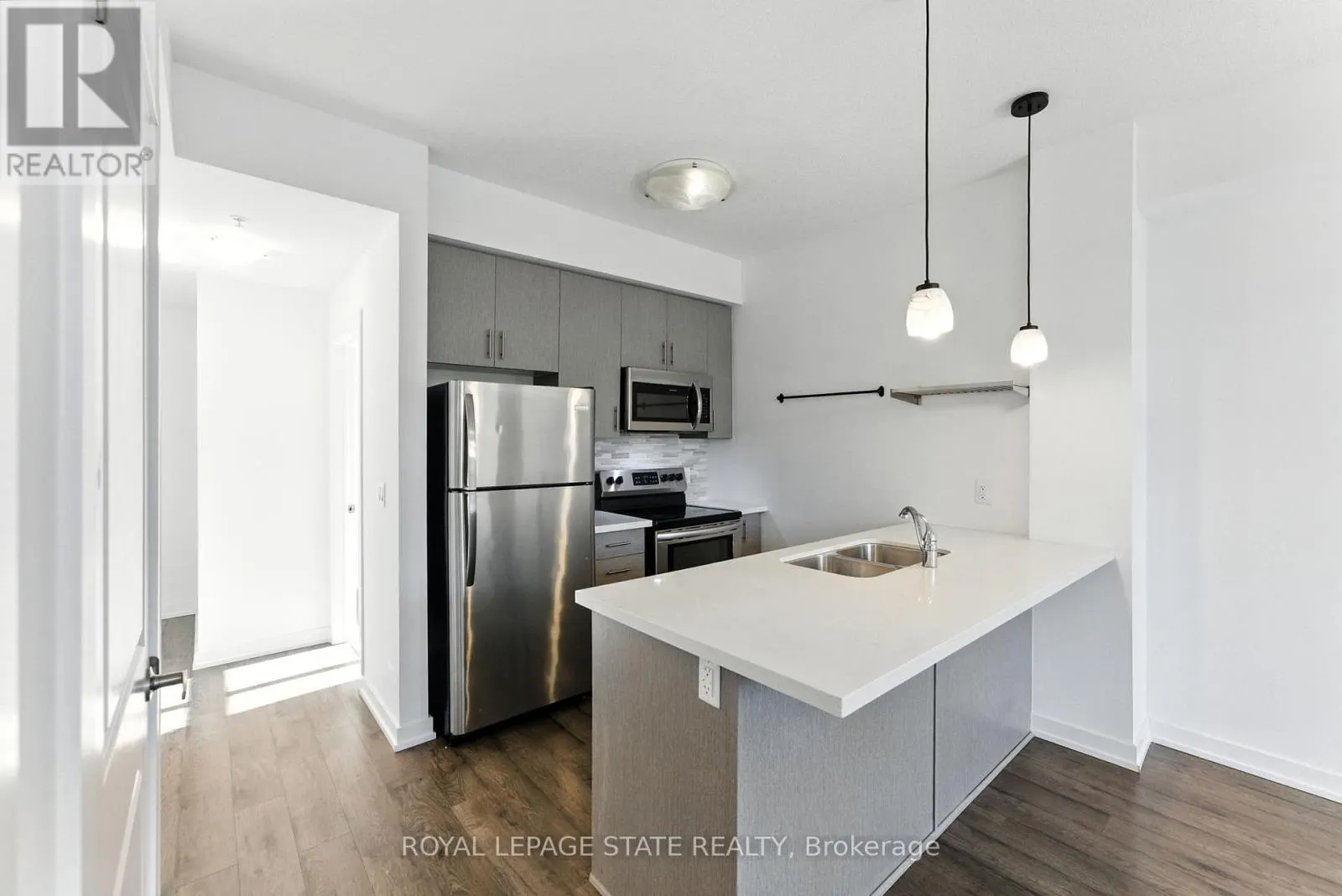 709 - 81 ROBINSON STREET