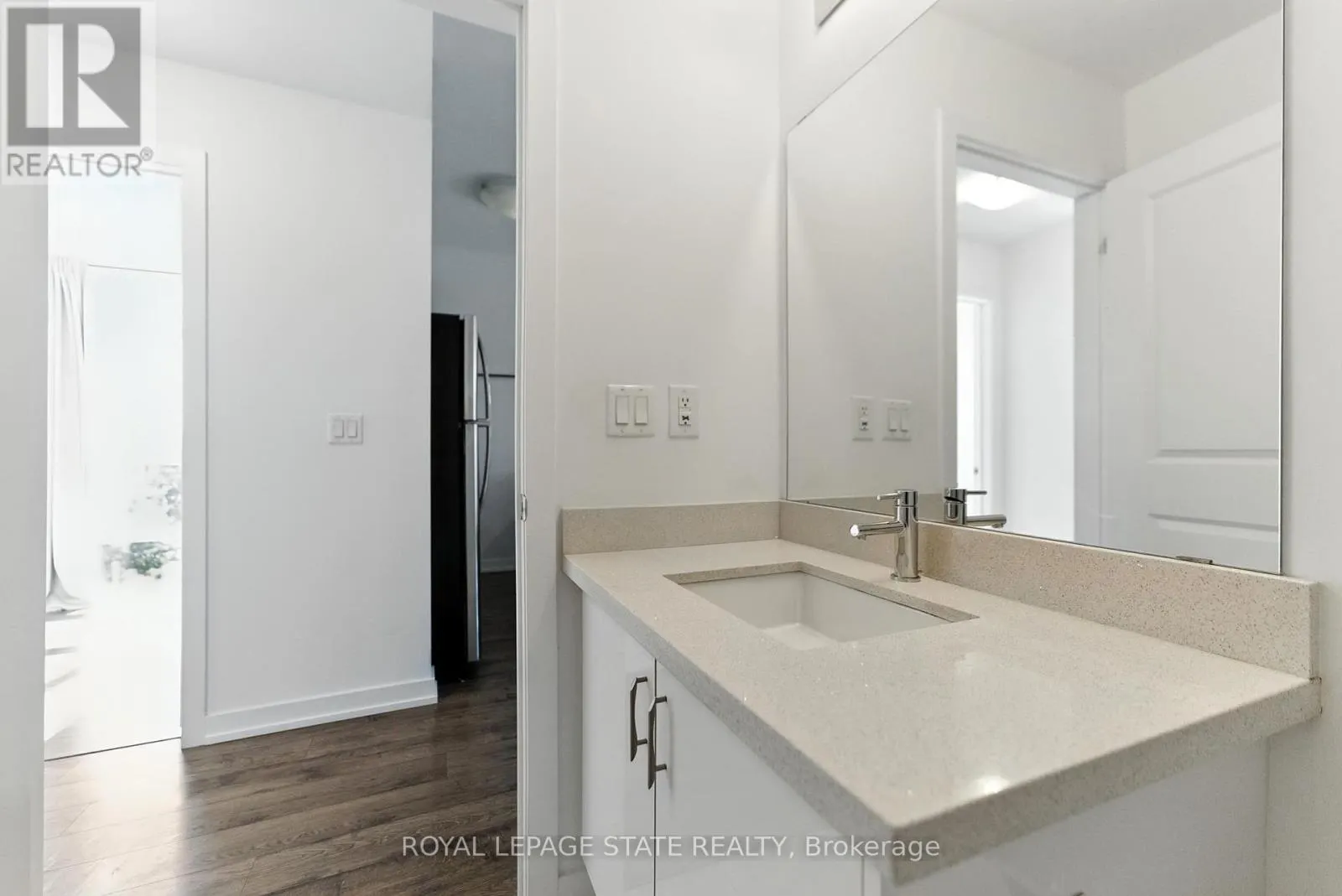 709 - 81 ROBINSON STREET
