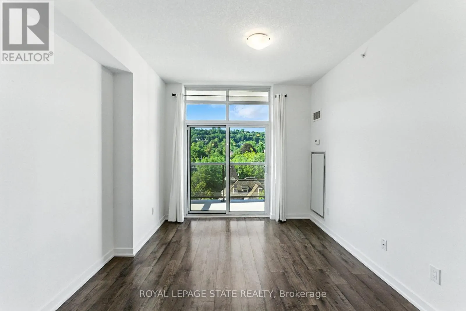 709 - 81 ROBINSON STREET