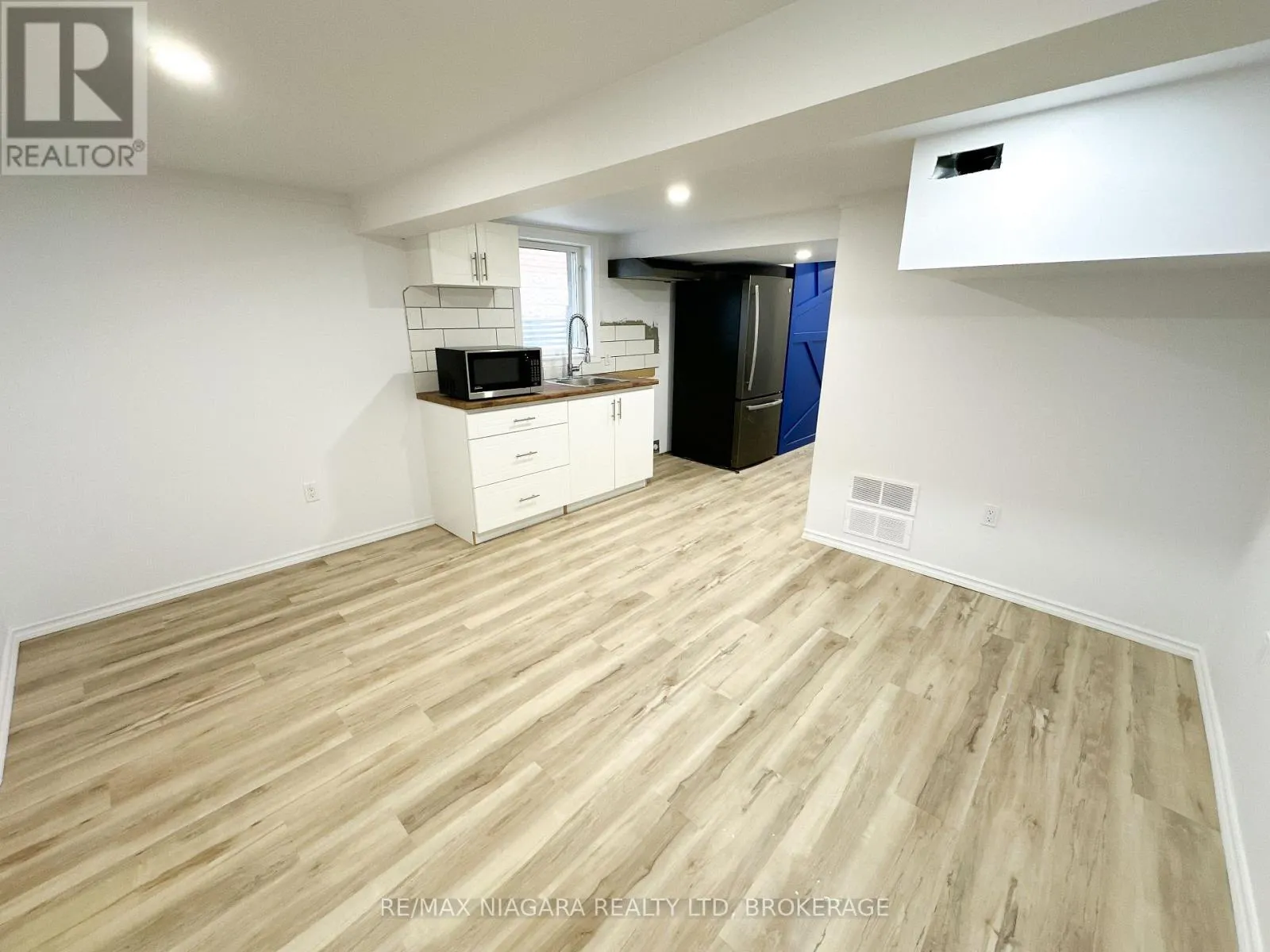 233 PELHAM ROAD