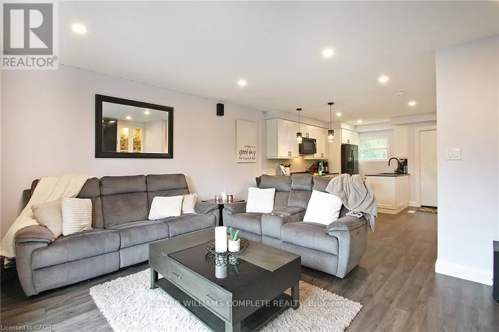 6 - 410 PIONEER DRIVE