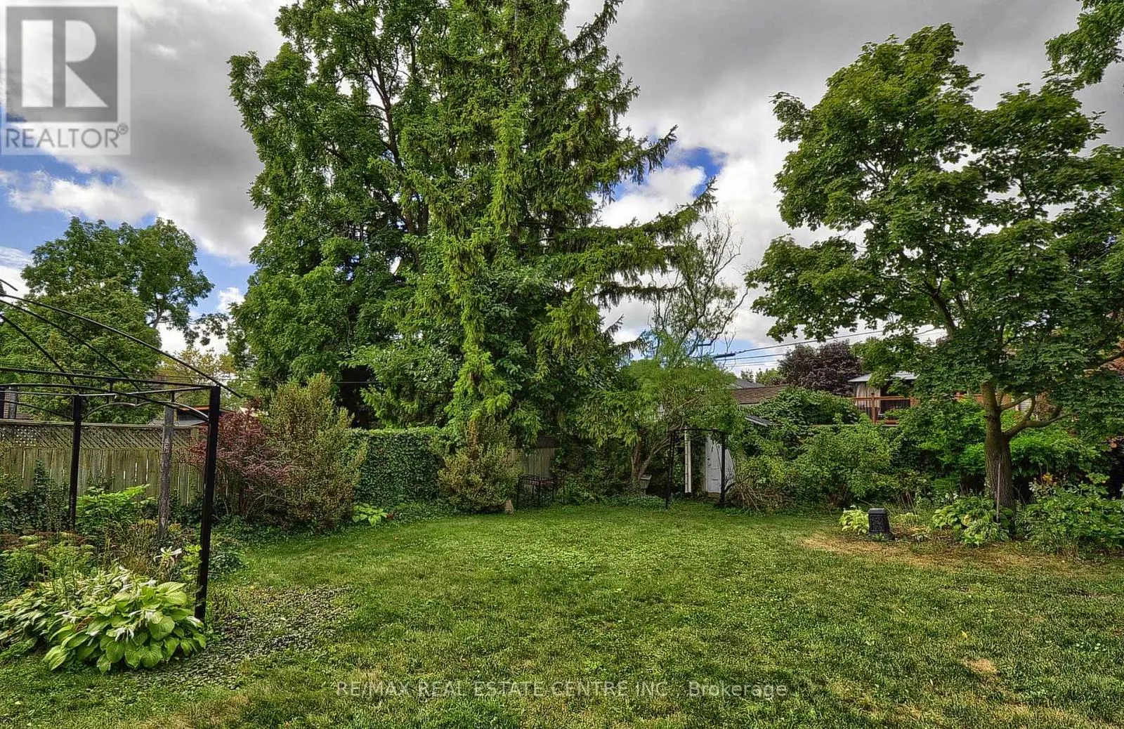 110 GRAND AVENUE S