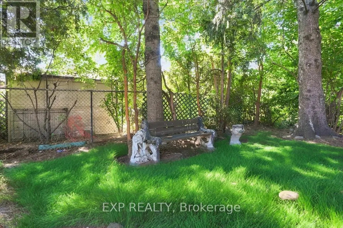 41 CAMERON AVENUE S