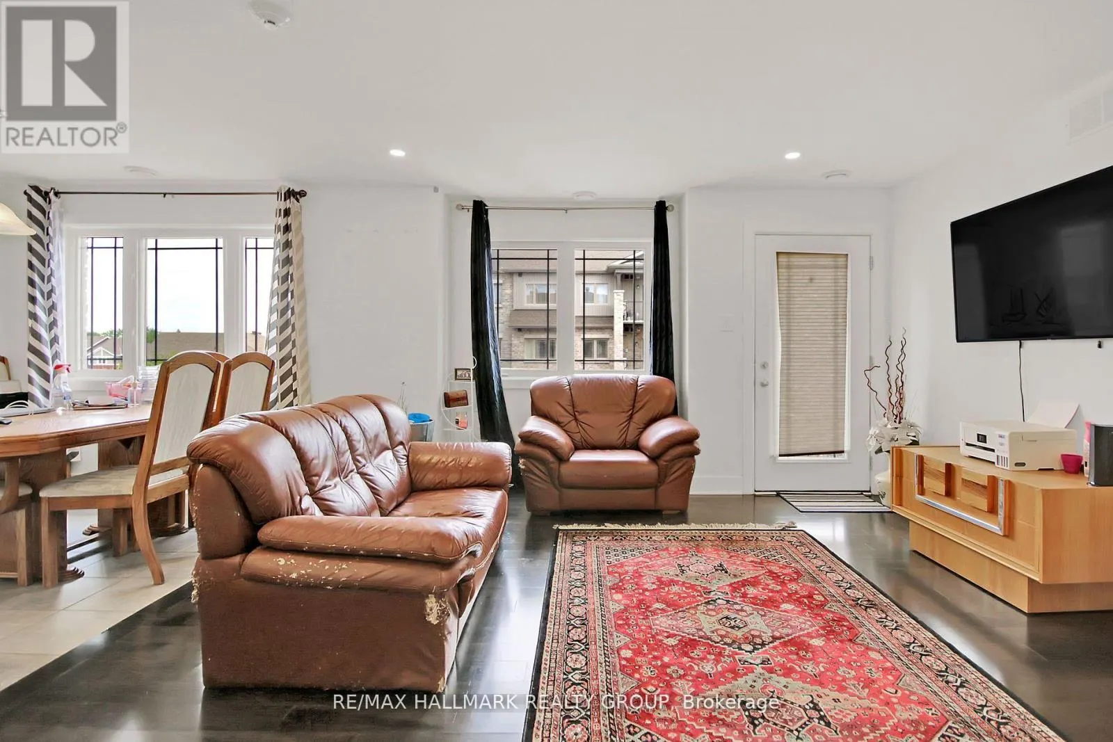 10 - 340 TRIBECA PRIVATE