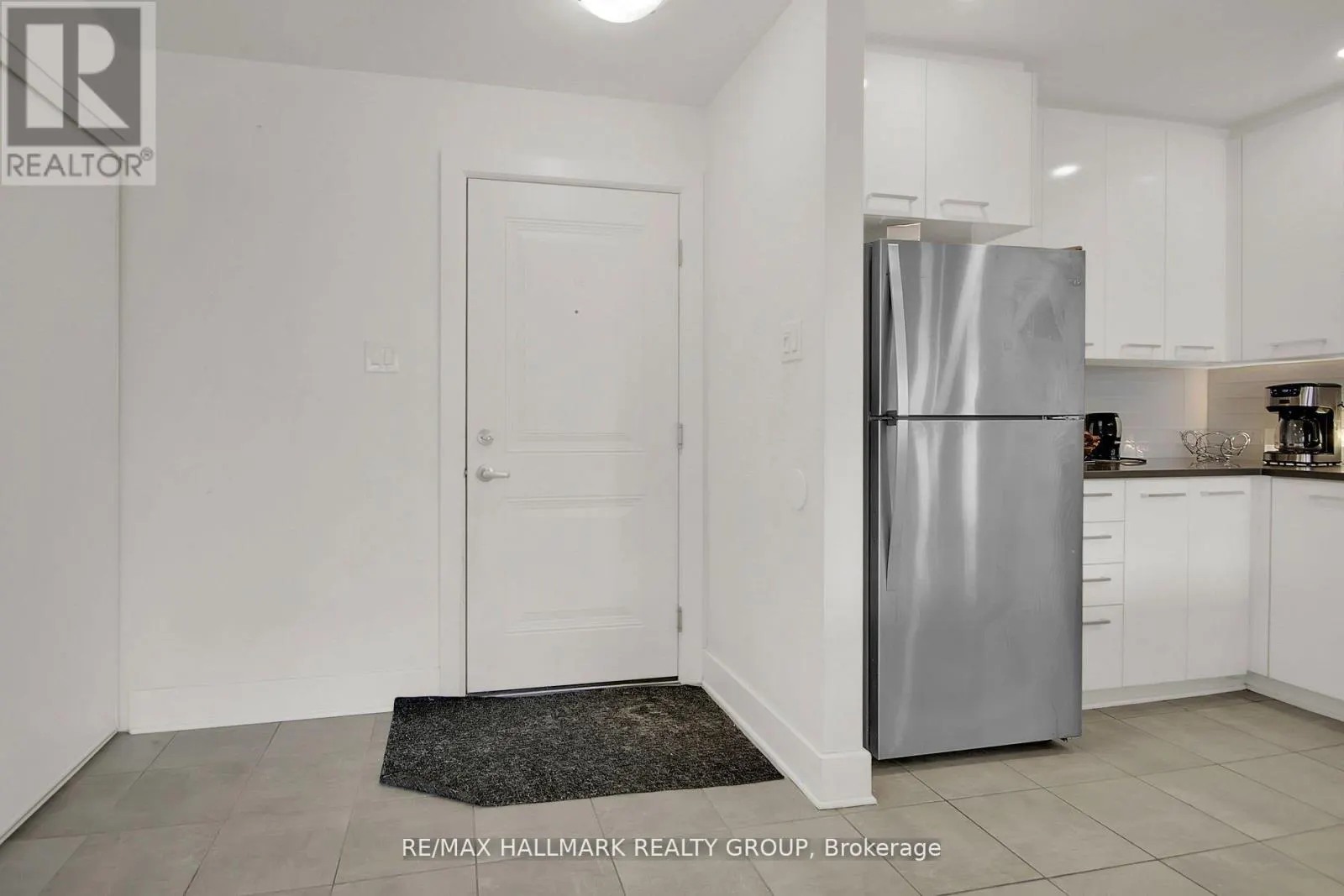 10 - 340 TRIBECA PRIVATE