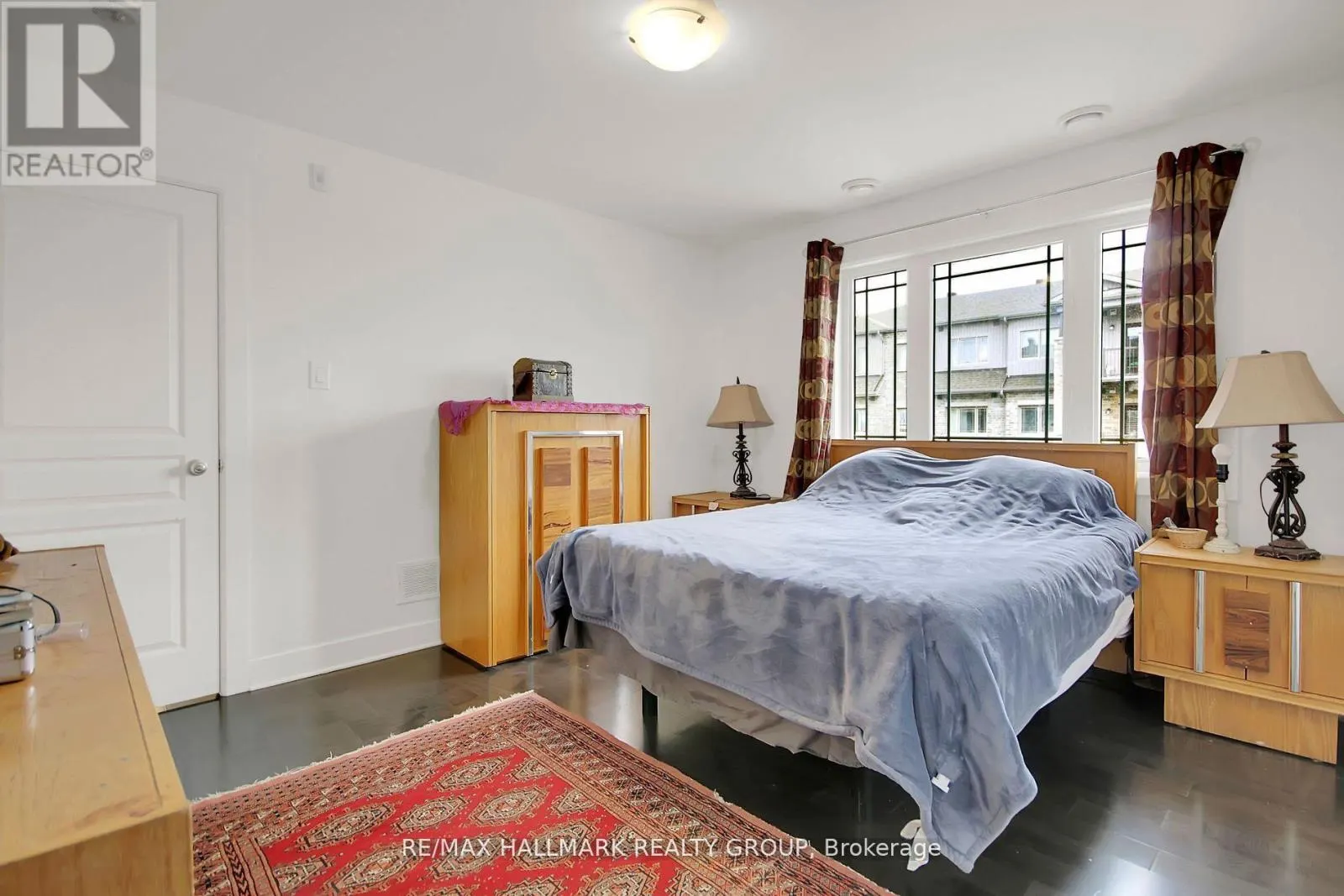 10 - 340 TRIBECA PRIVATE
