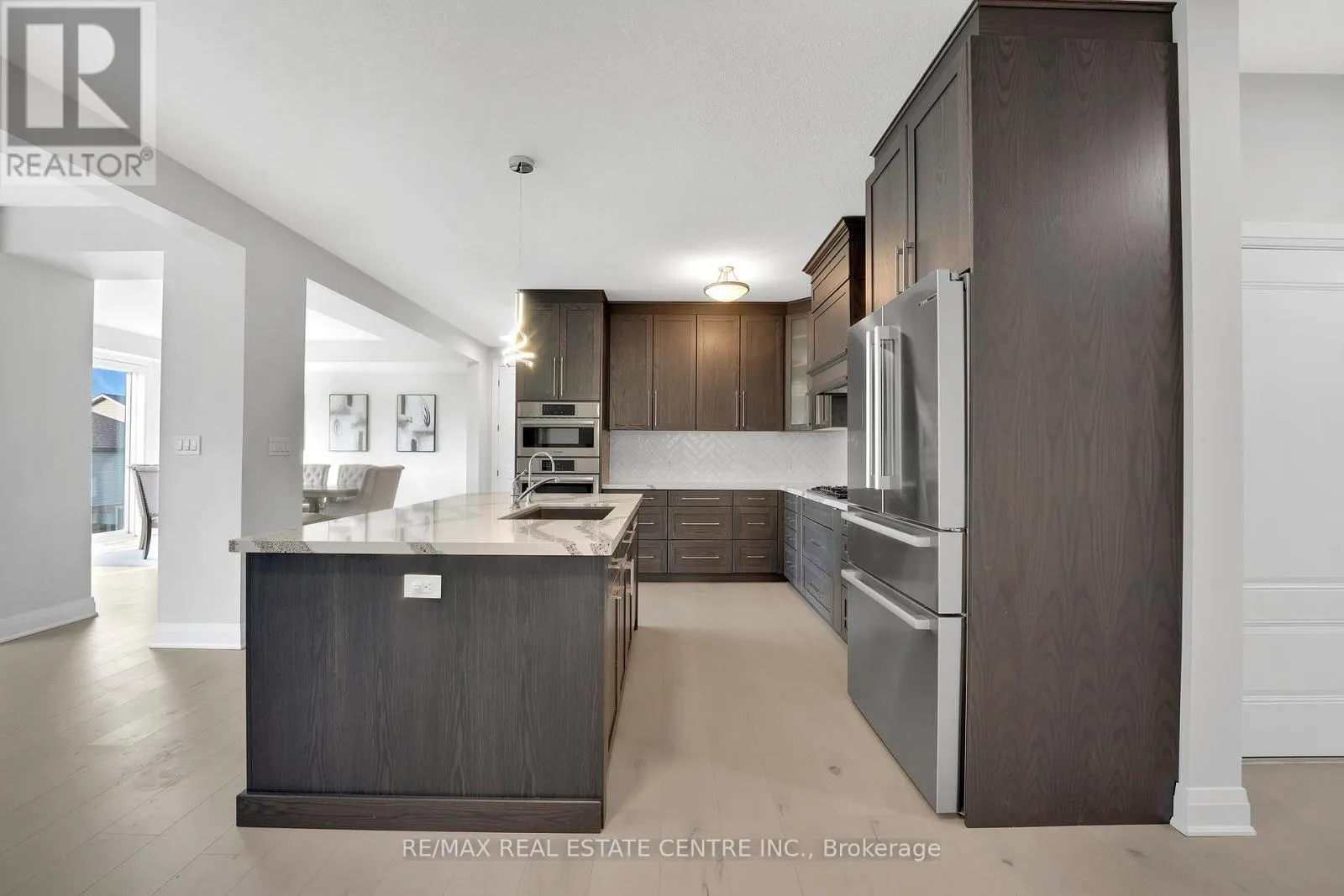 554 BRIDGEMILL CRESCENT