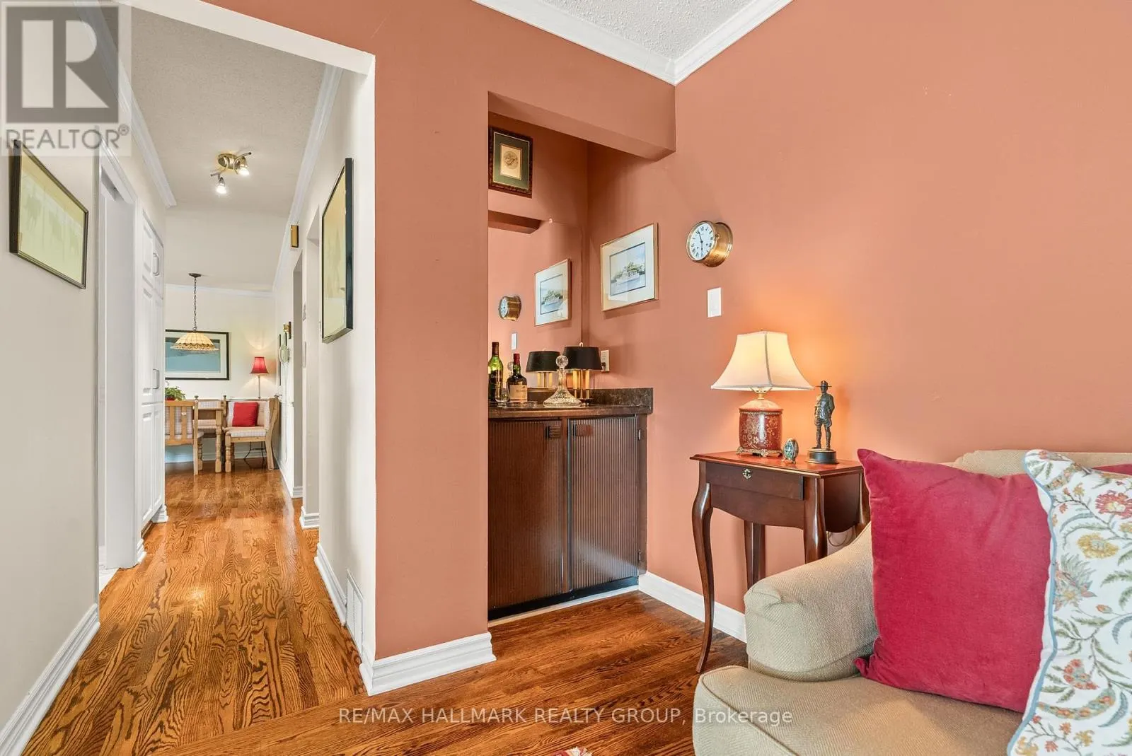 52 KNOLLSBROOK DRIVE