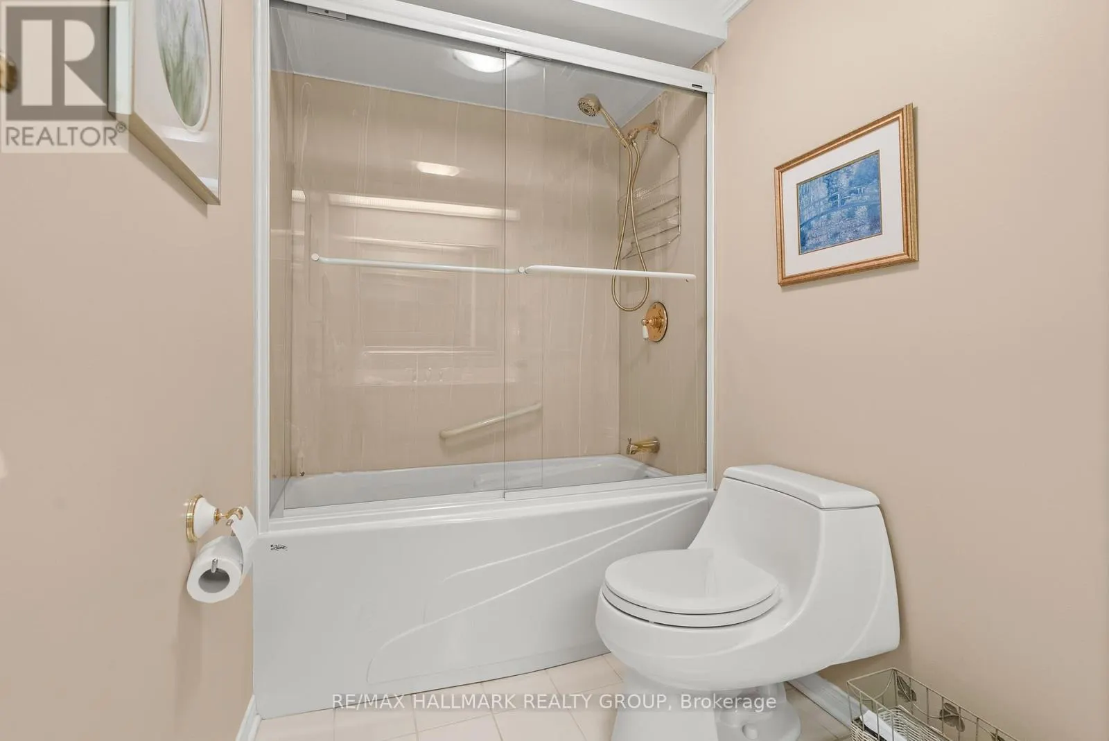52 KNOLLSBROOK DRIVE