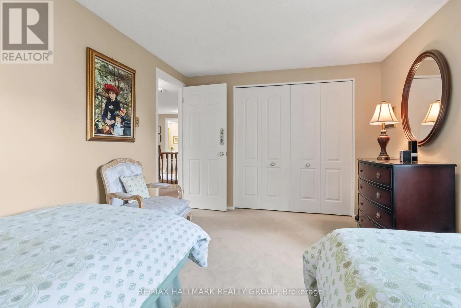 52 KNOLLSBROOK DRIVE