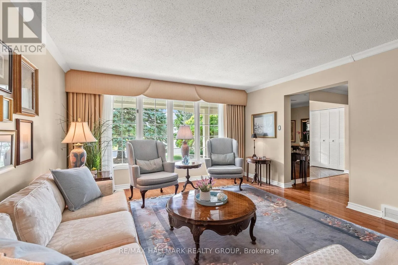 52 KNOLLSBROOK DRIVE