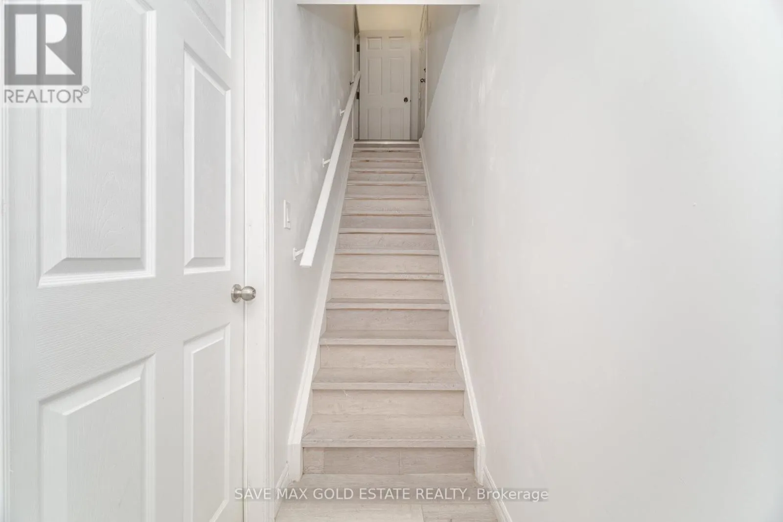 292 FREURE DRIVE
