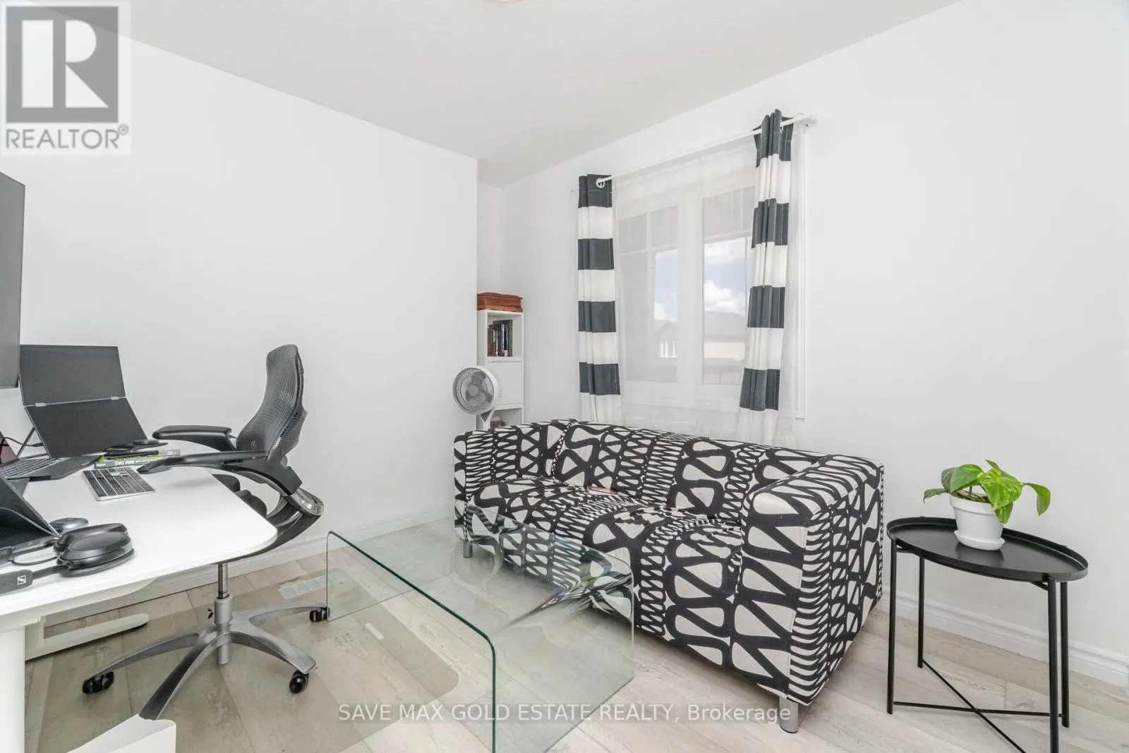 292 FREURE DRIVE