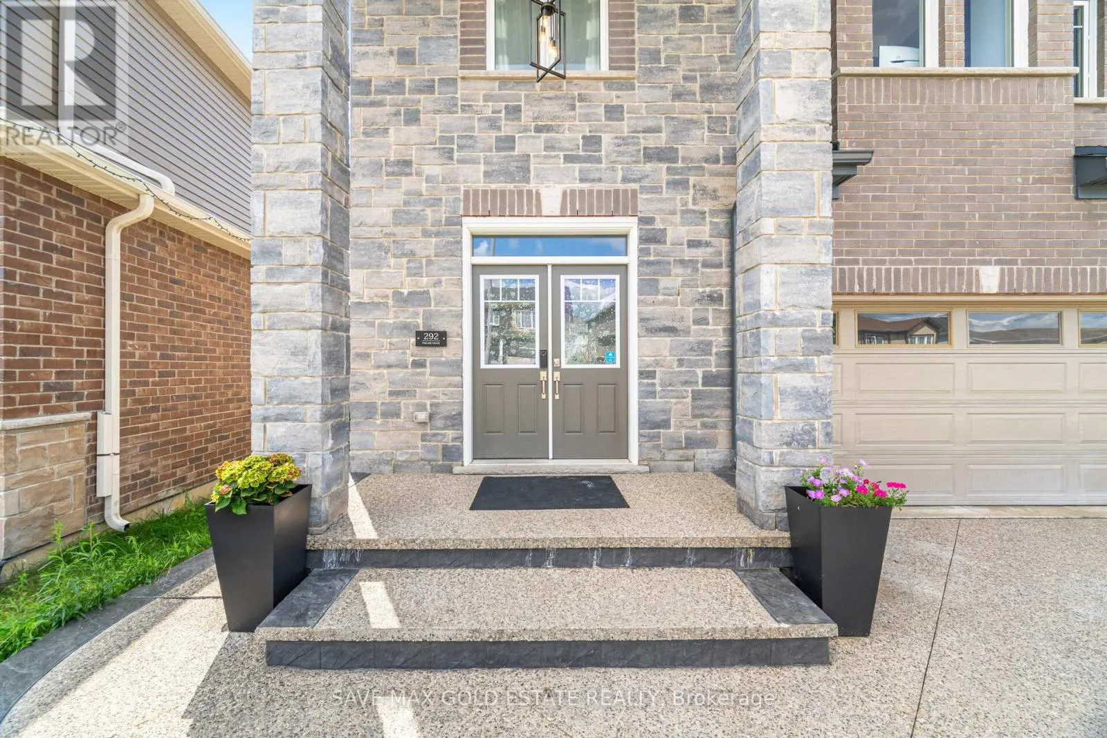 292 FREURE DRIVE