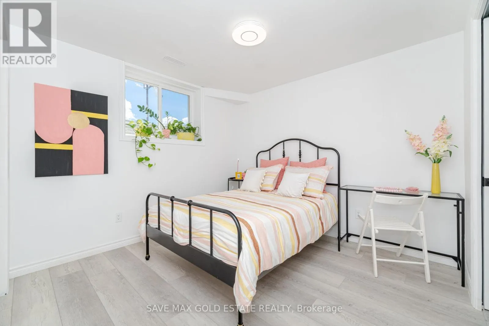 292 FREURE DRIVE