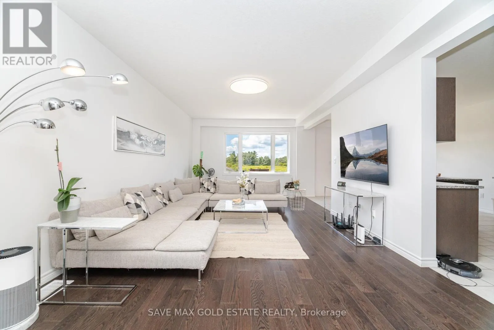 292 FREURE DRIVE