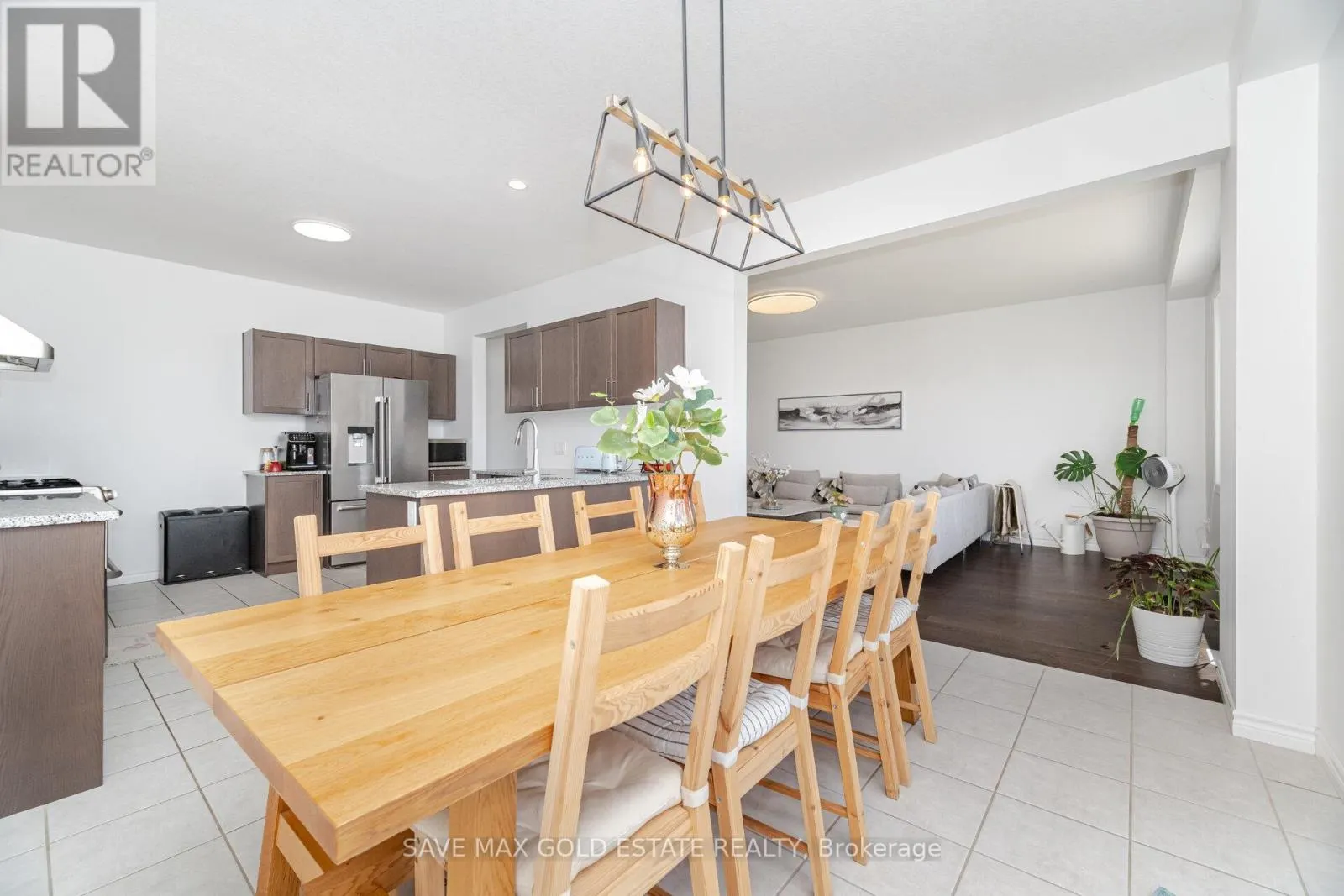 292 FREURE DRIVE