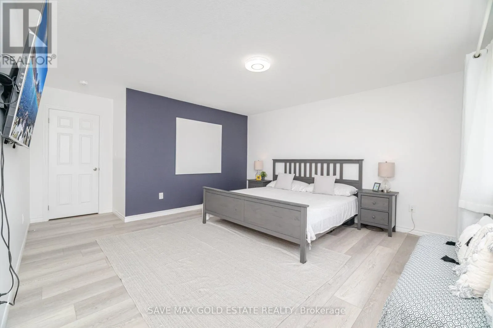 292 FREURE DRIVE