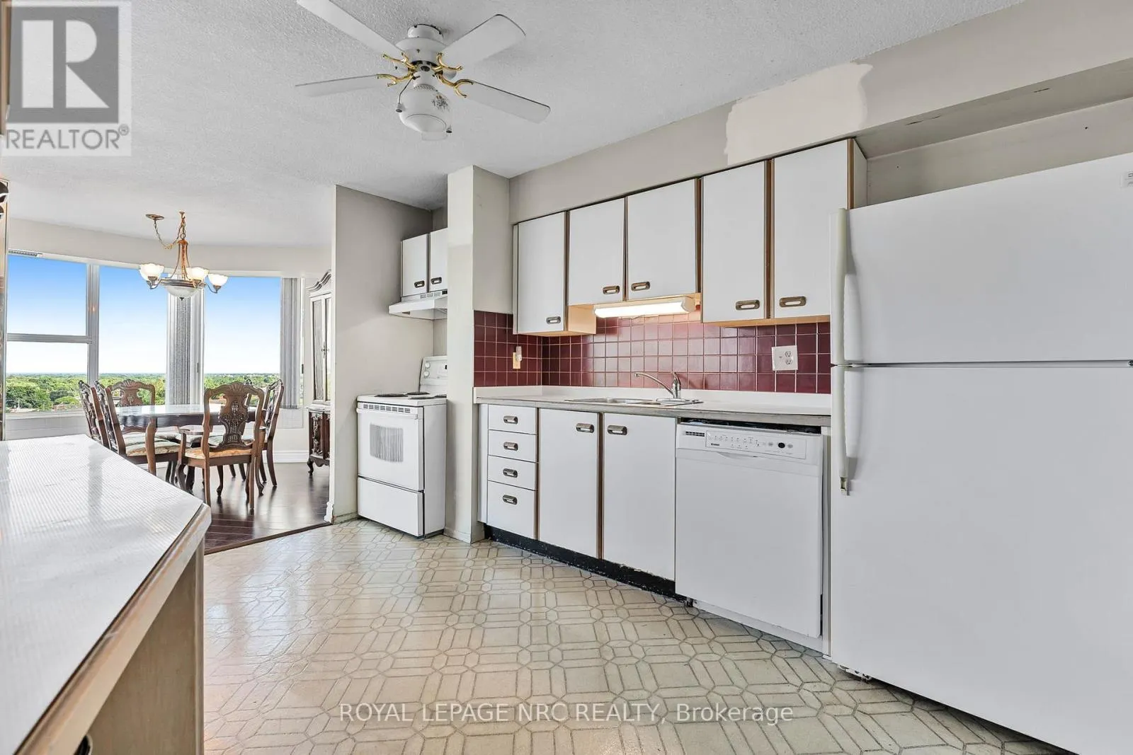 PH1 - 7 GALE CRESCENT