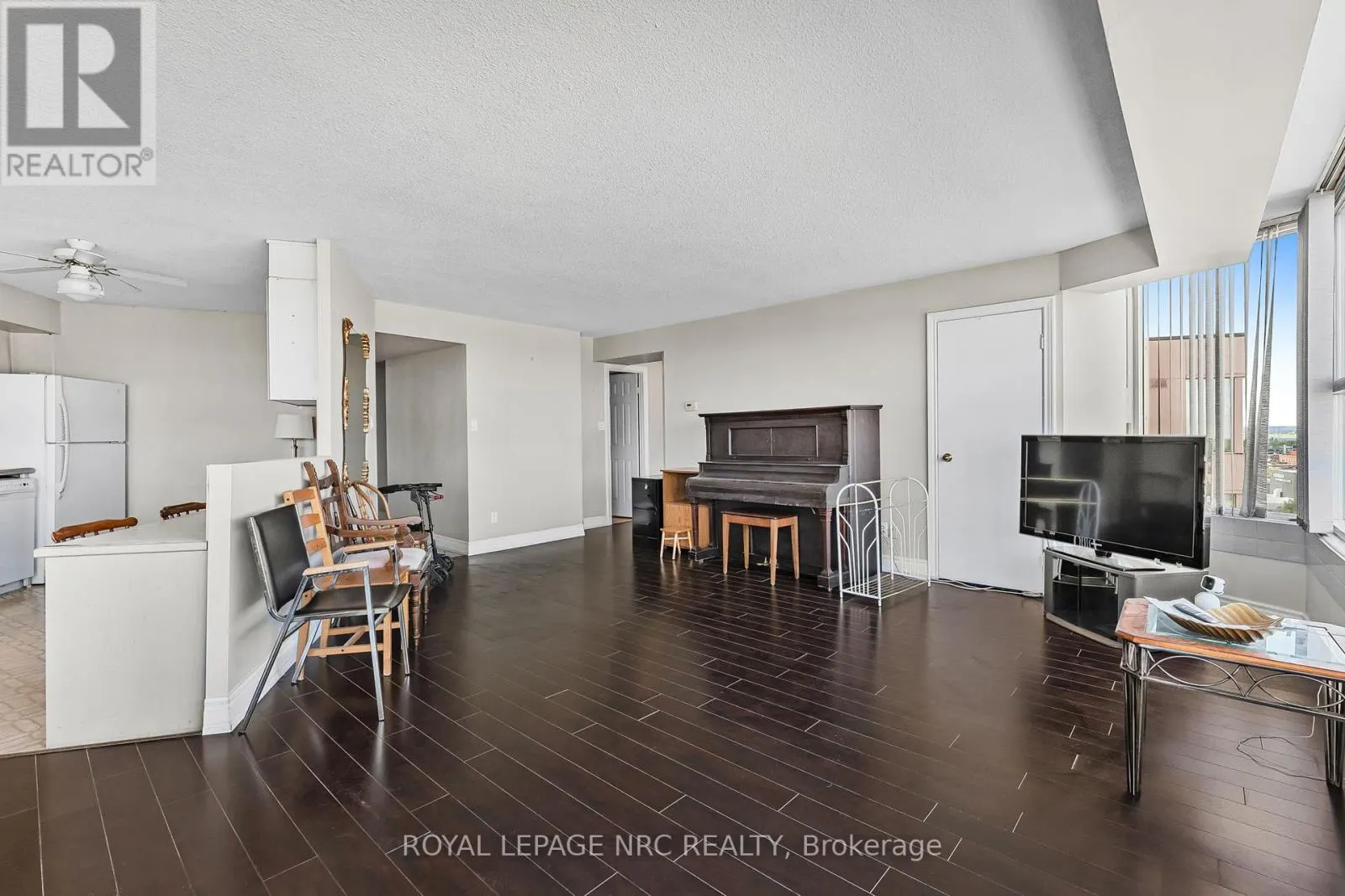 PH1 - 7 GALE CRESCENT