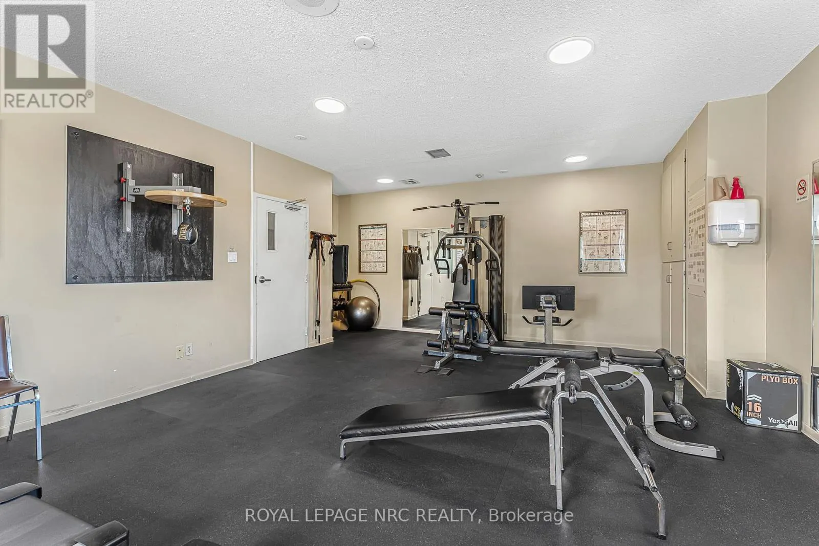 PH1 - 7 GALE CRESCENT