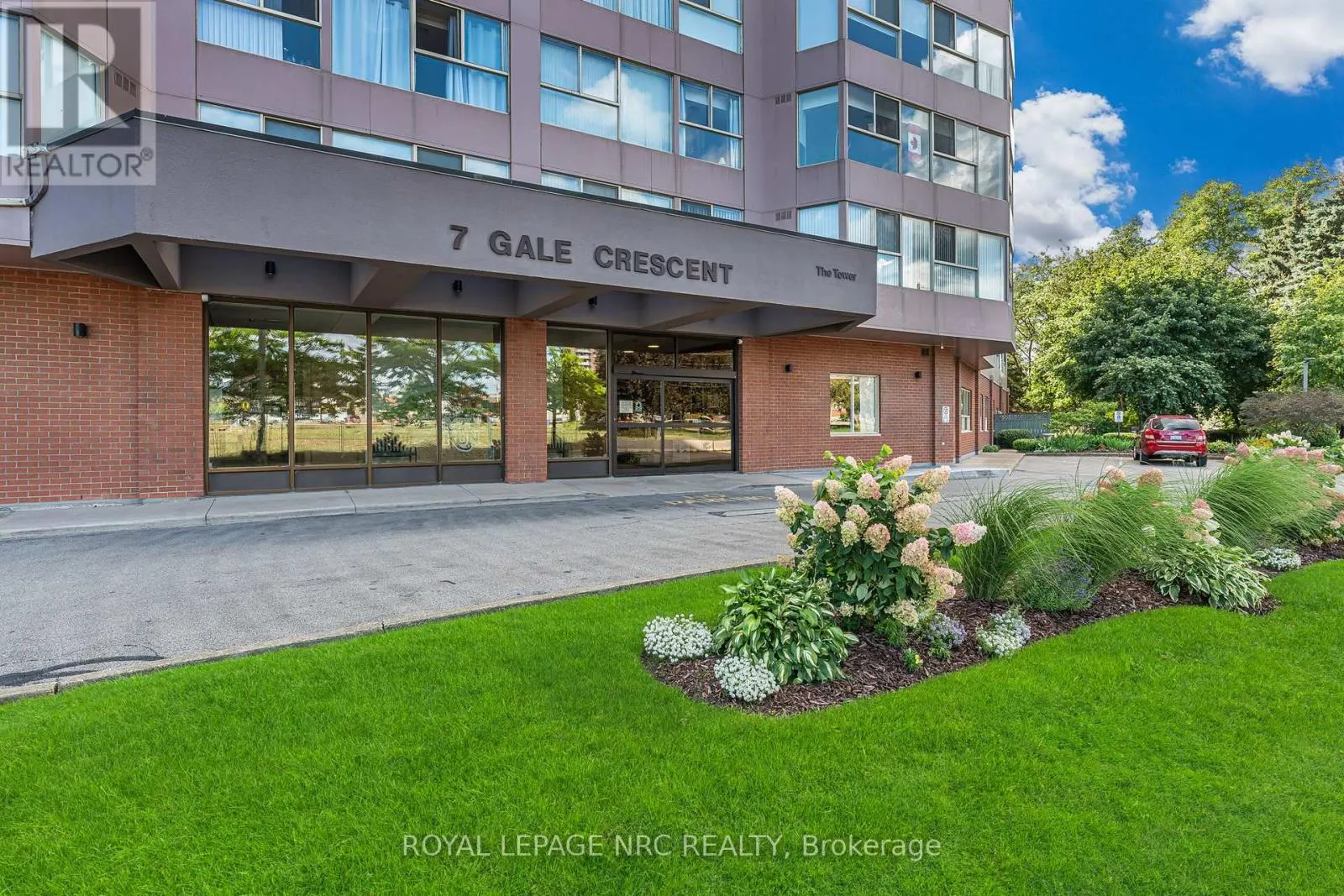 PH1 - 7 GALE CRESCENT