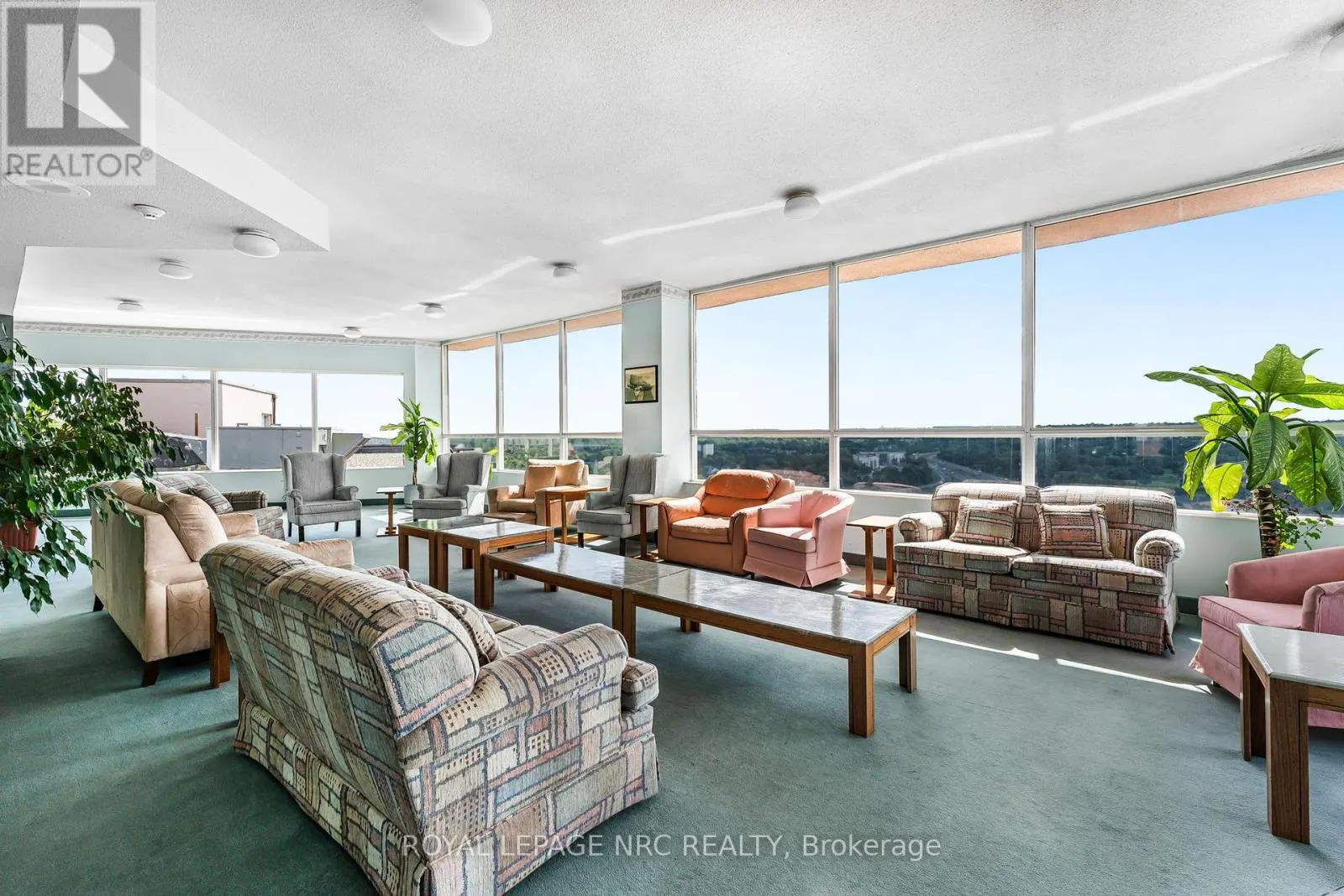 PH1 - 7 GALE CRESCENT