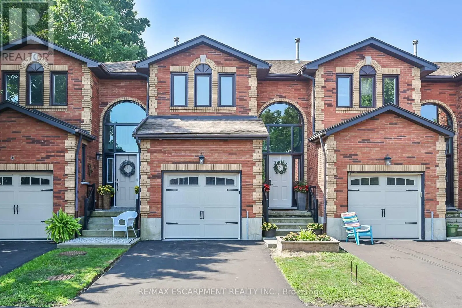 2 - 54 ARGYLE STREET S