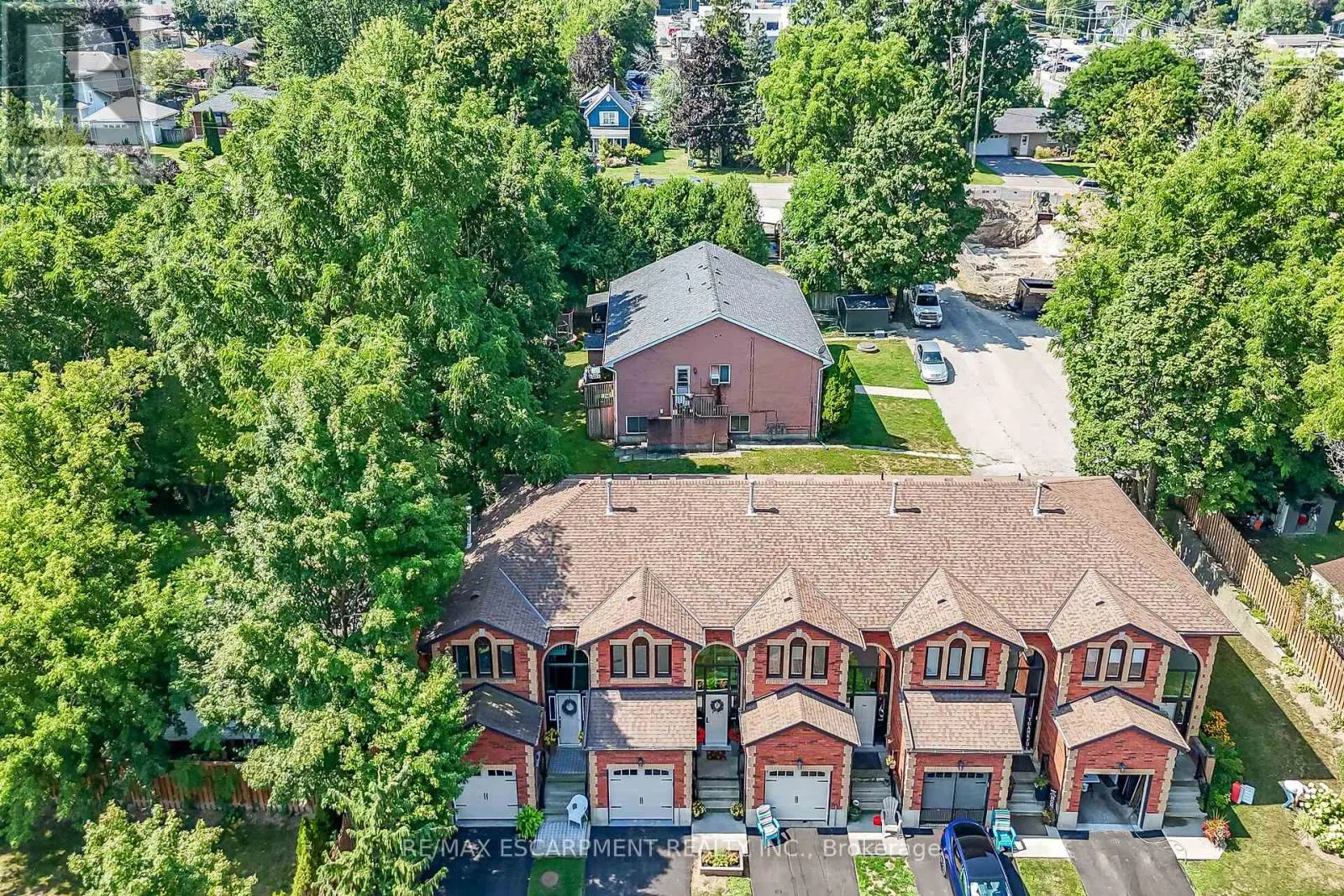 2 - 54 ARGYLE STREET S