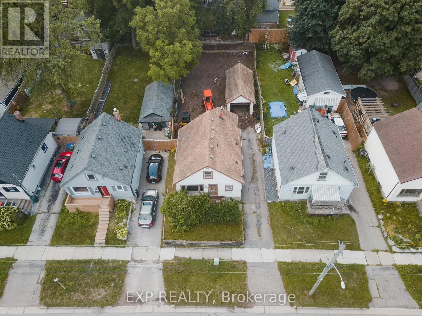 563 WELLINGTON STREET N