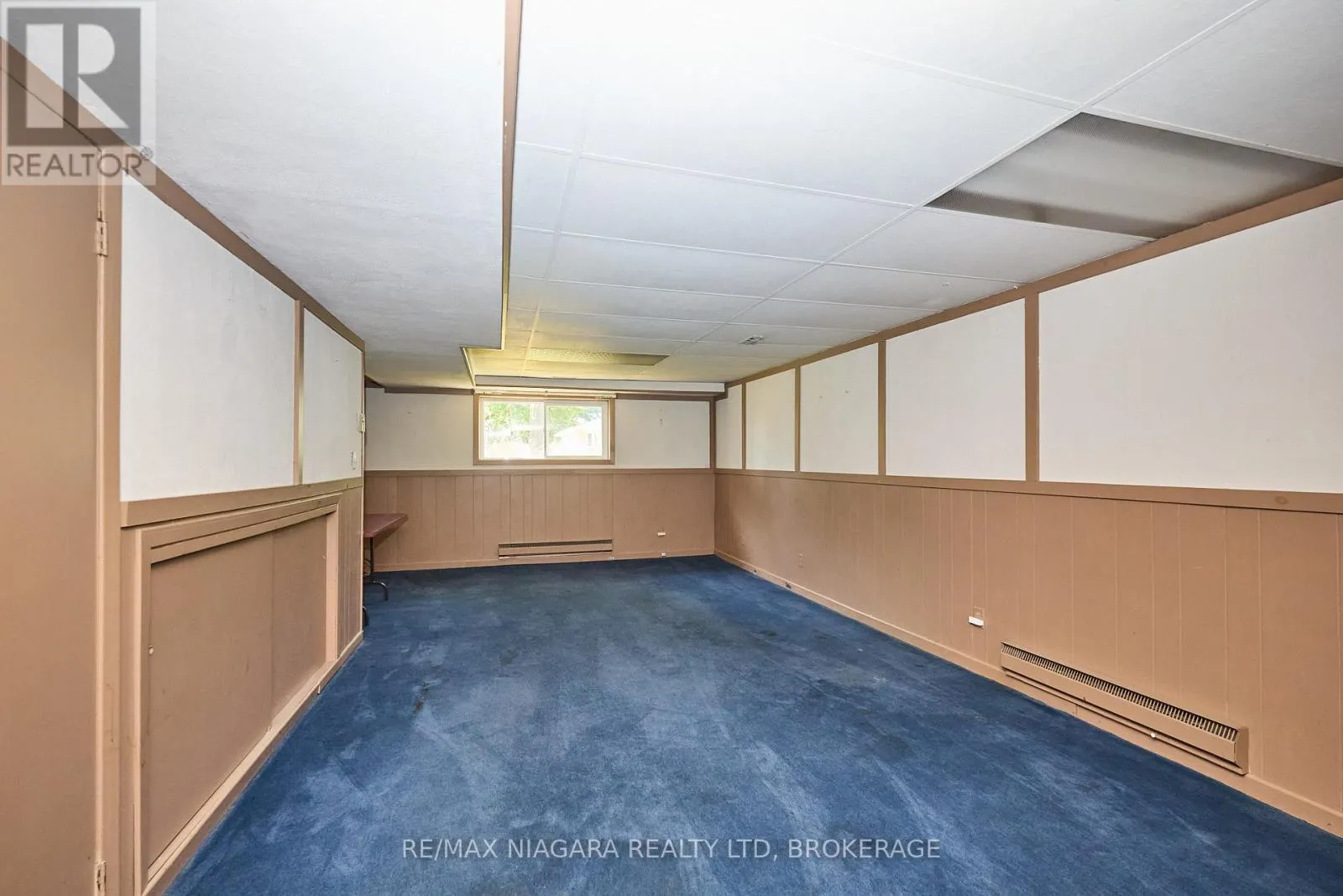 68 ACADIA CRESCENT