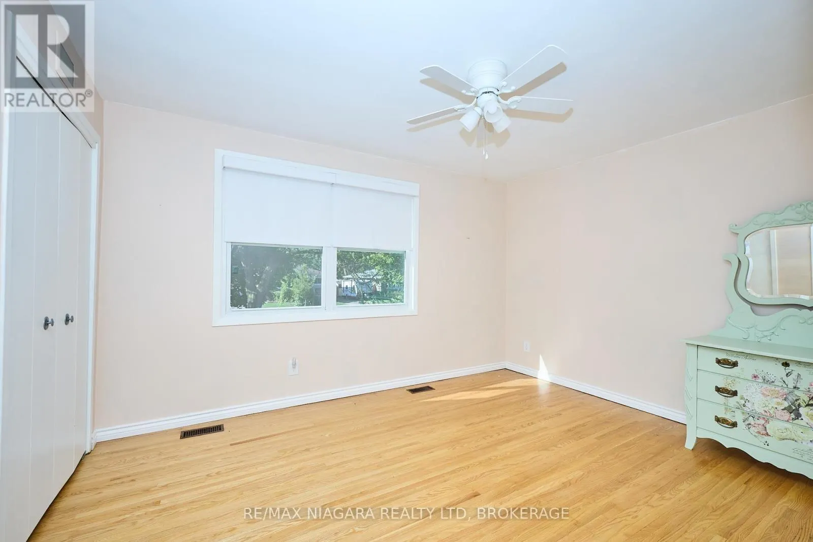 68 ACADIA CRESCENT