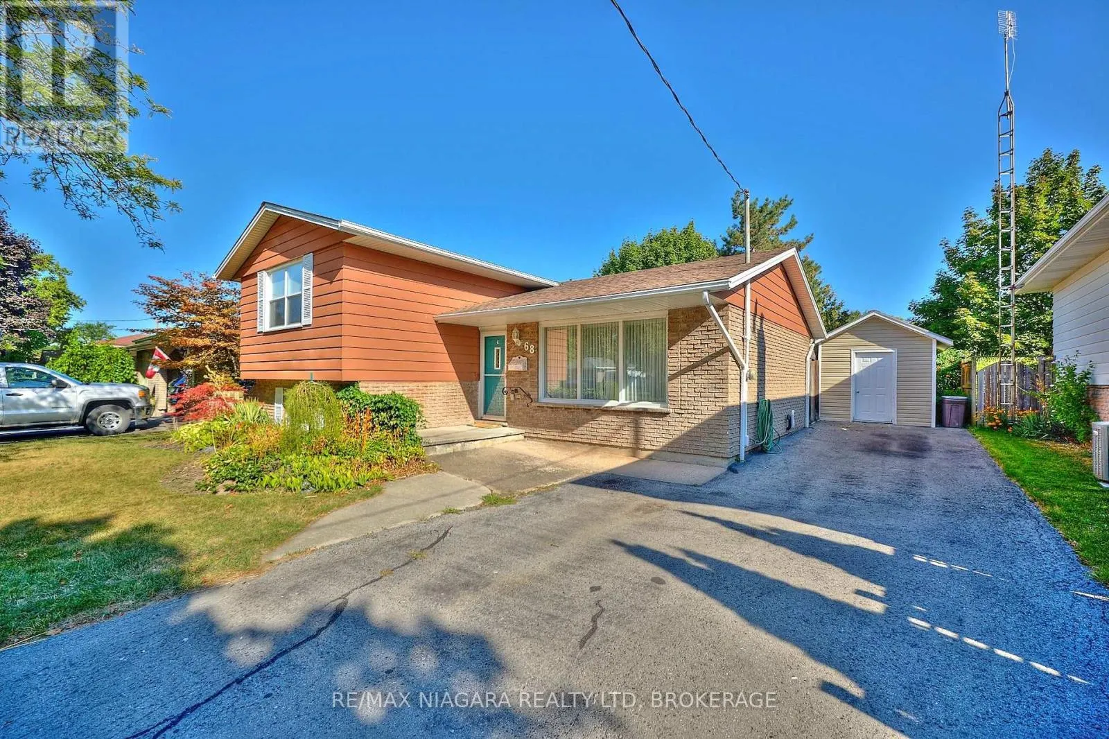 68 ACADIA CRESCENT