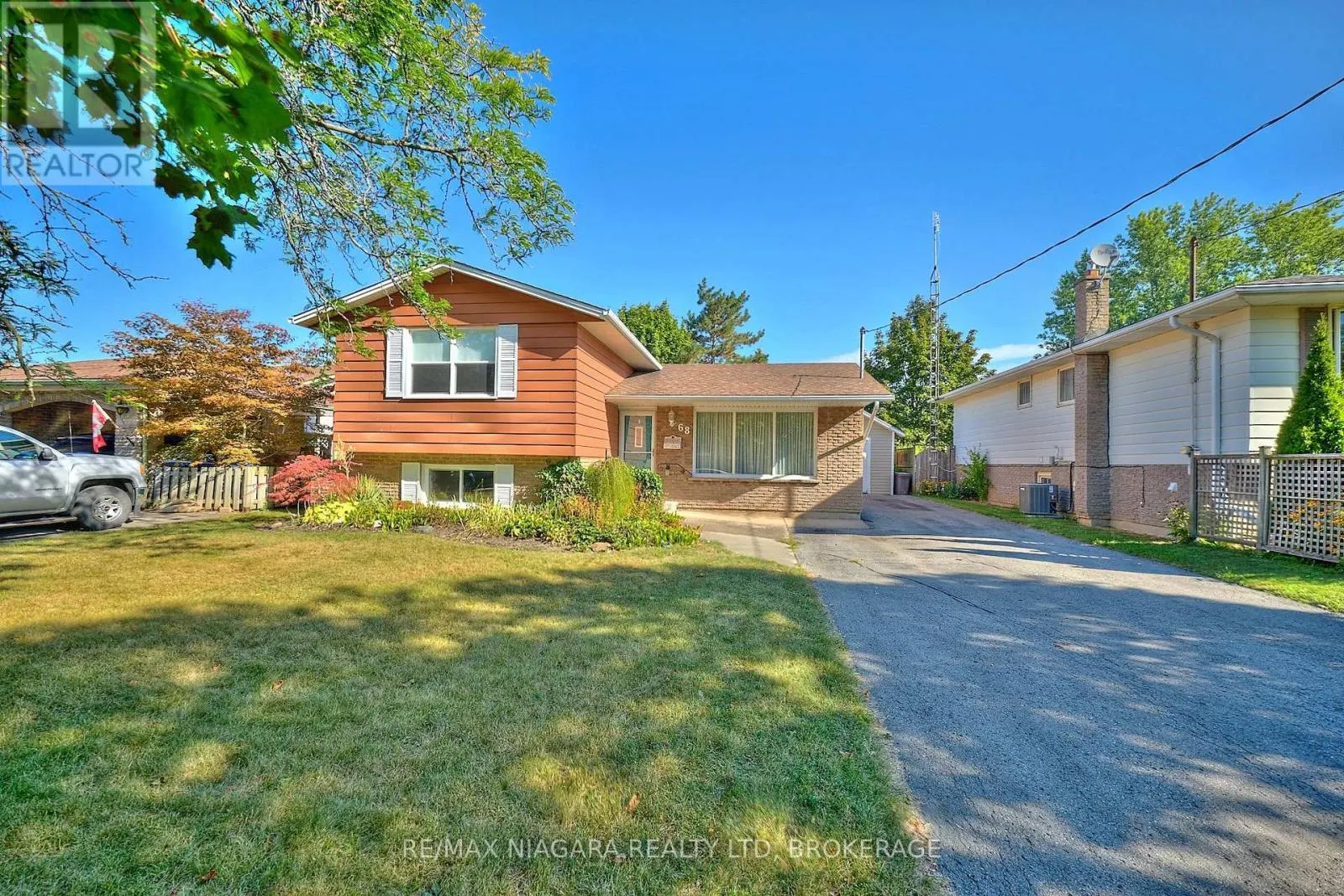 68 ACADIA CRESCENT