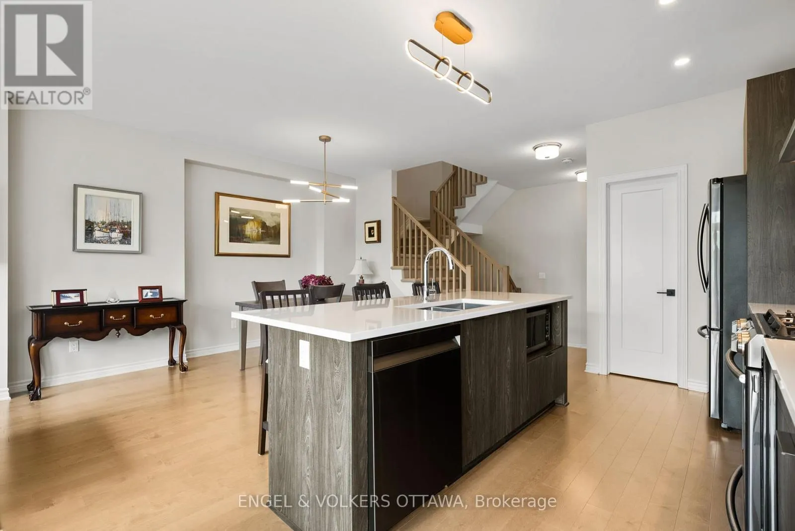 644 VIVERA PLACE