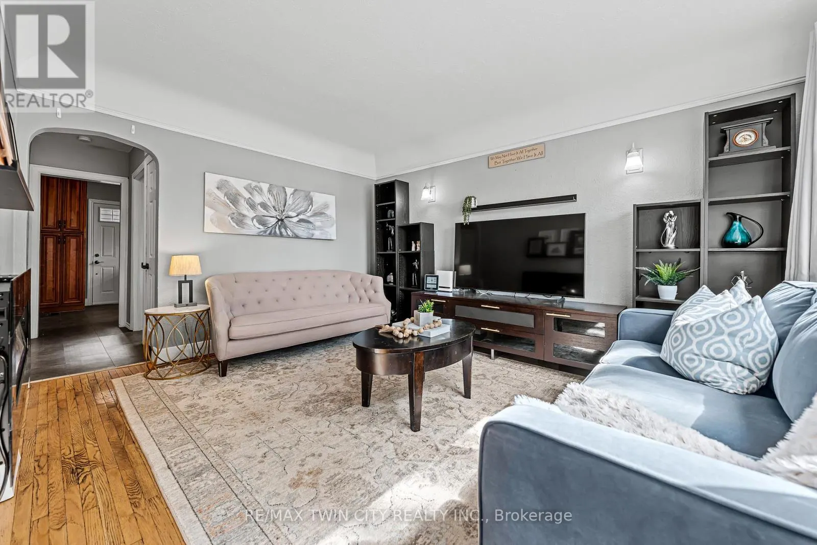 854 GUELPH STREET