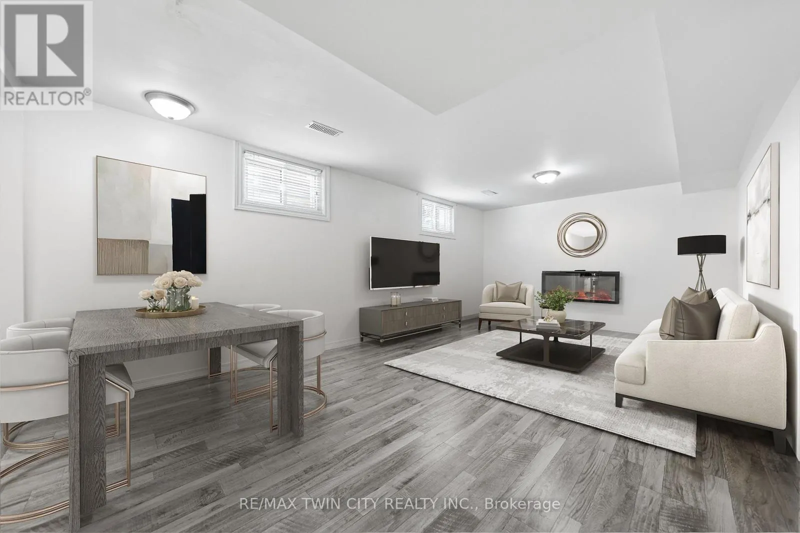 854 GUELPH STREET