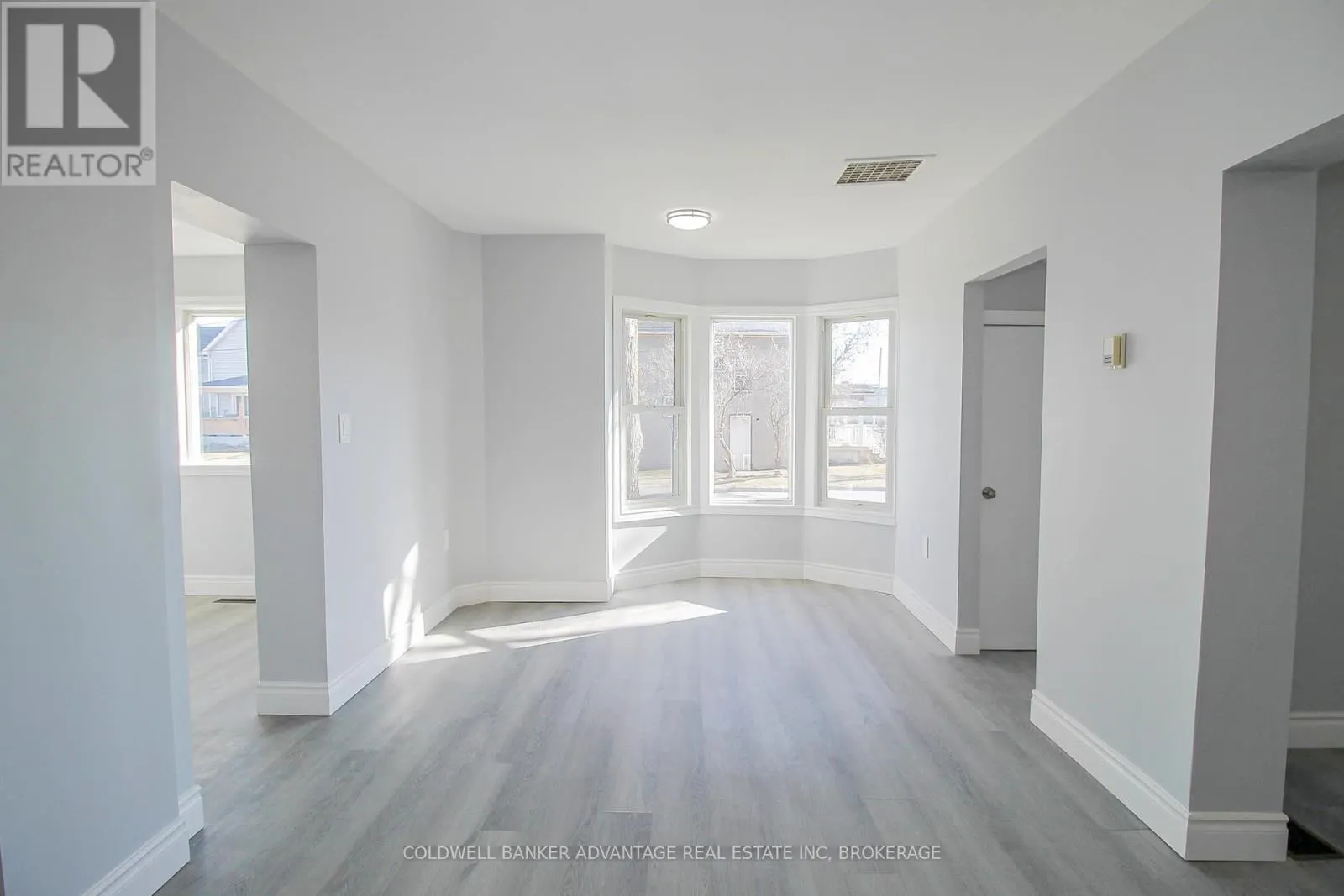 28 MYRTLE AVENUE