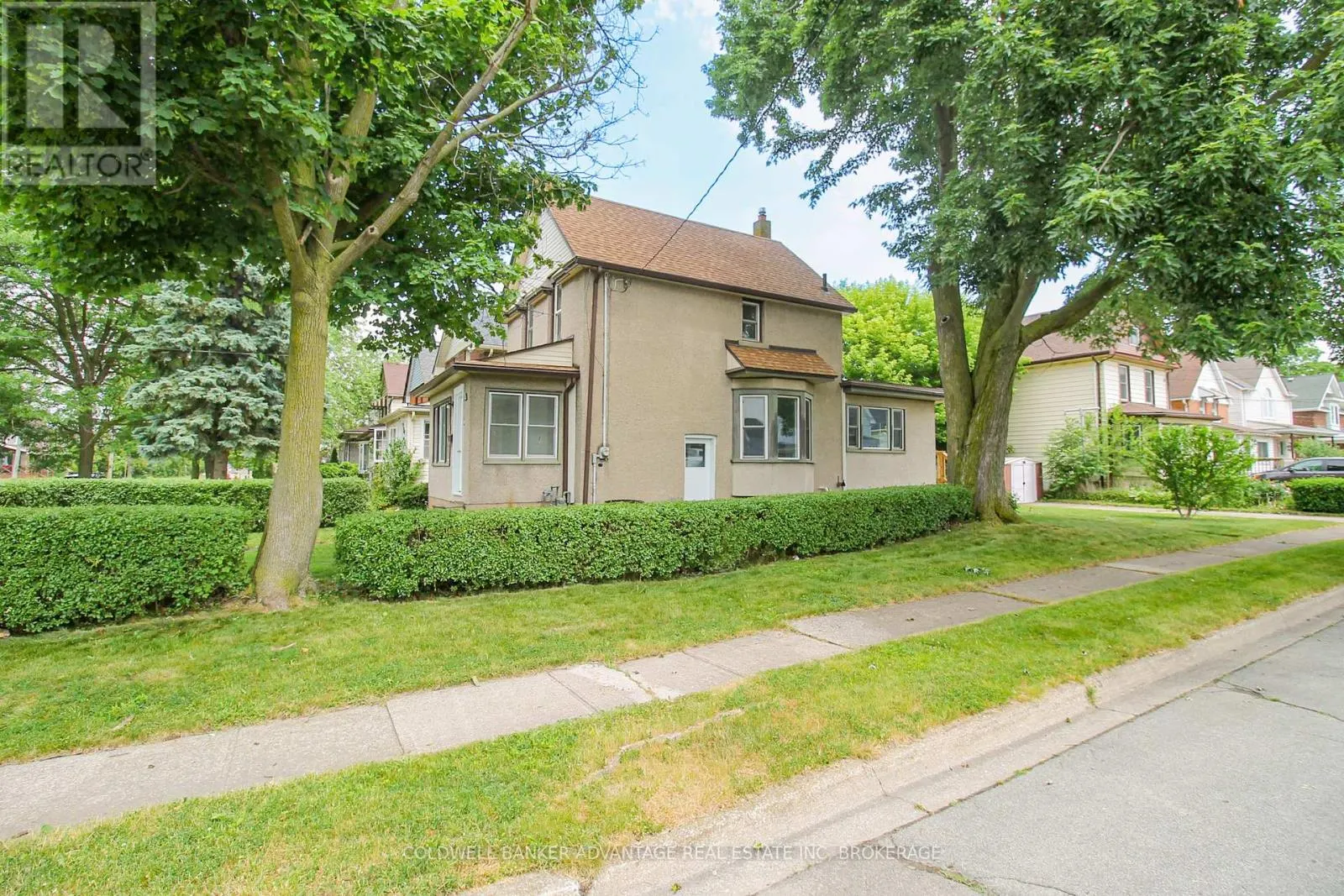 28 MYRTLE AVENUE