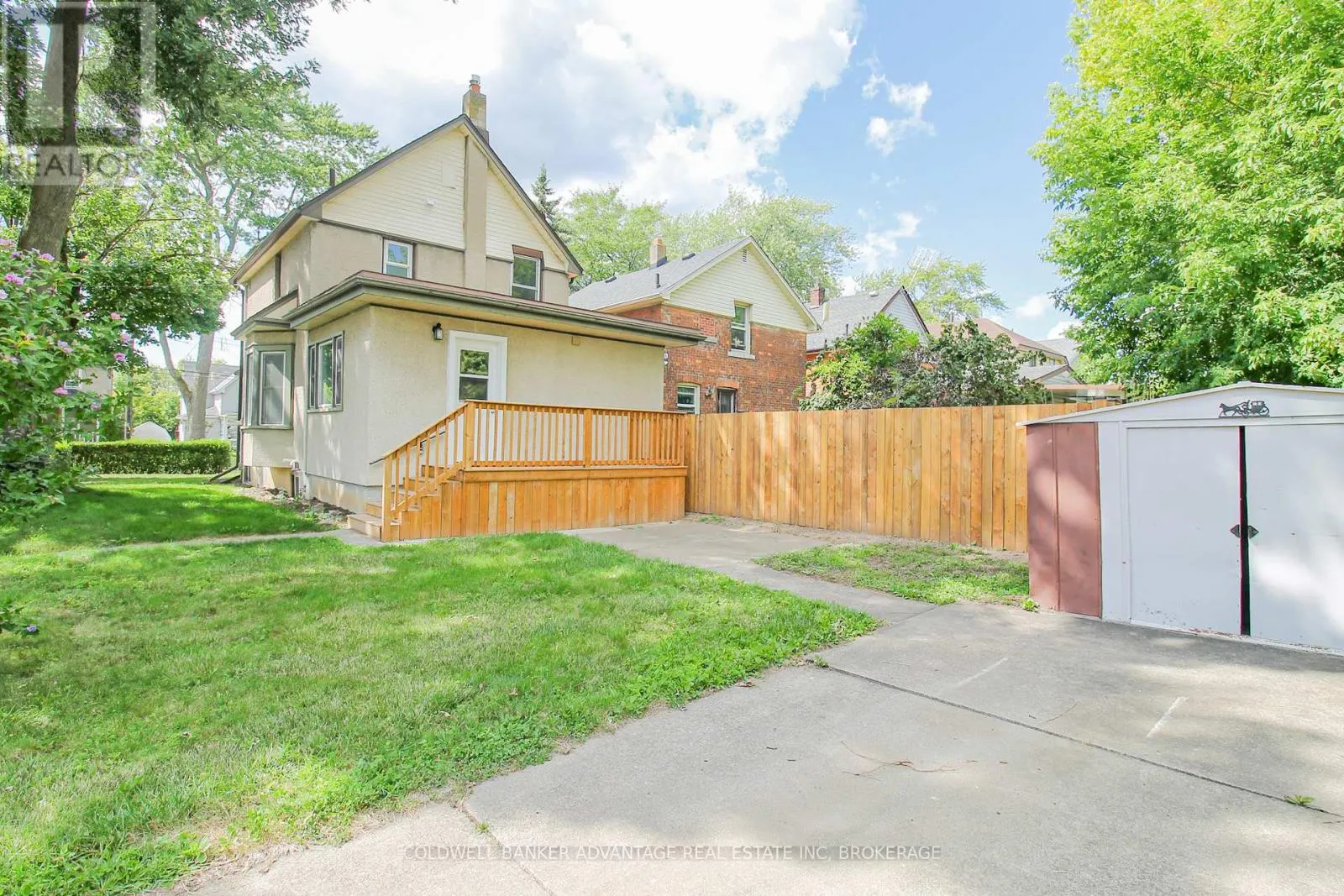 28 MYRTLE AVENUE