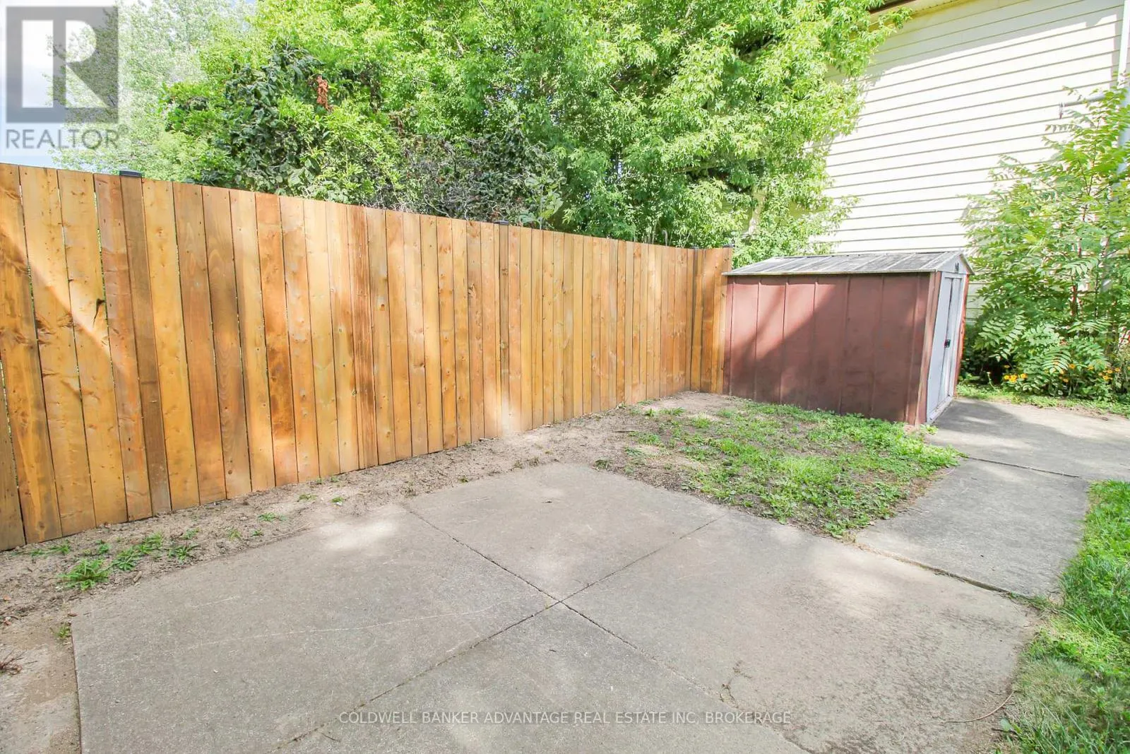 28 MYRTLE AVENUE