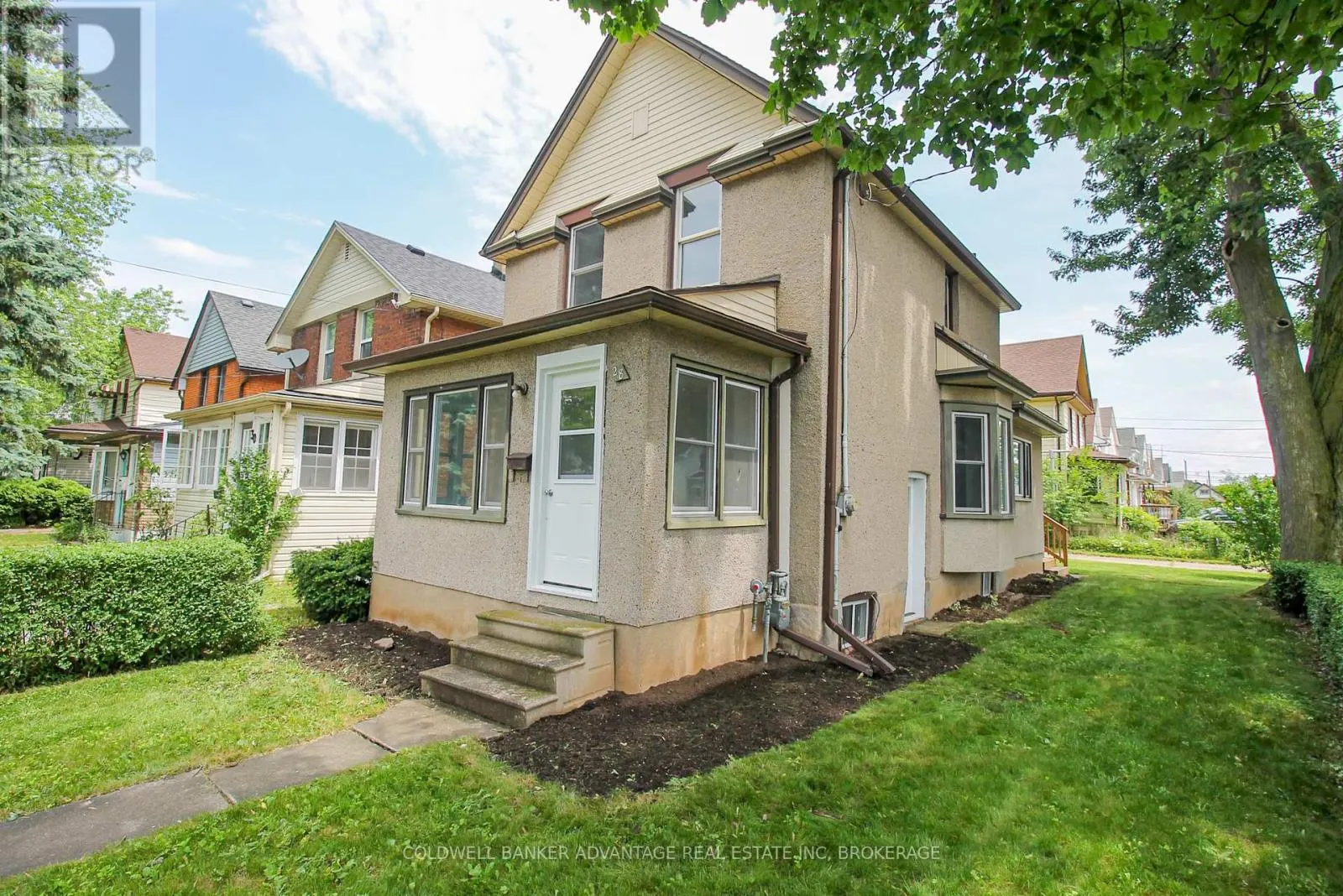 28 MYRTLE AVENUE