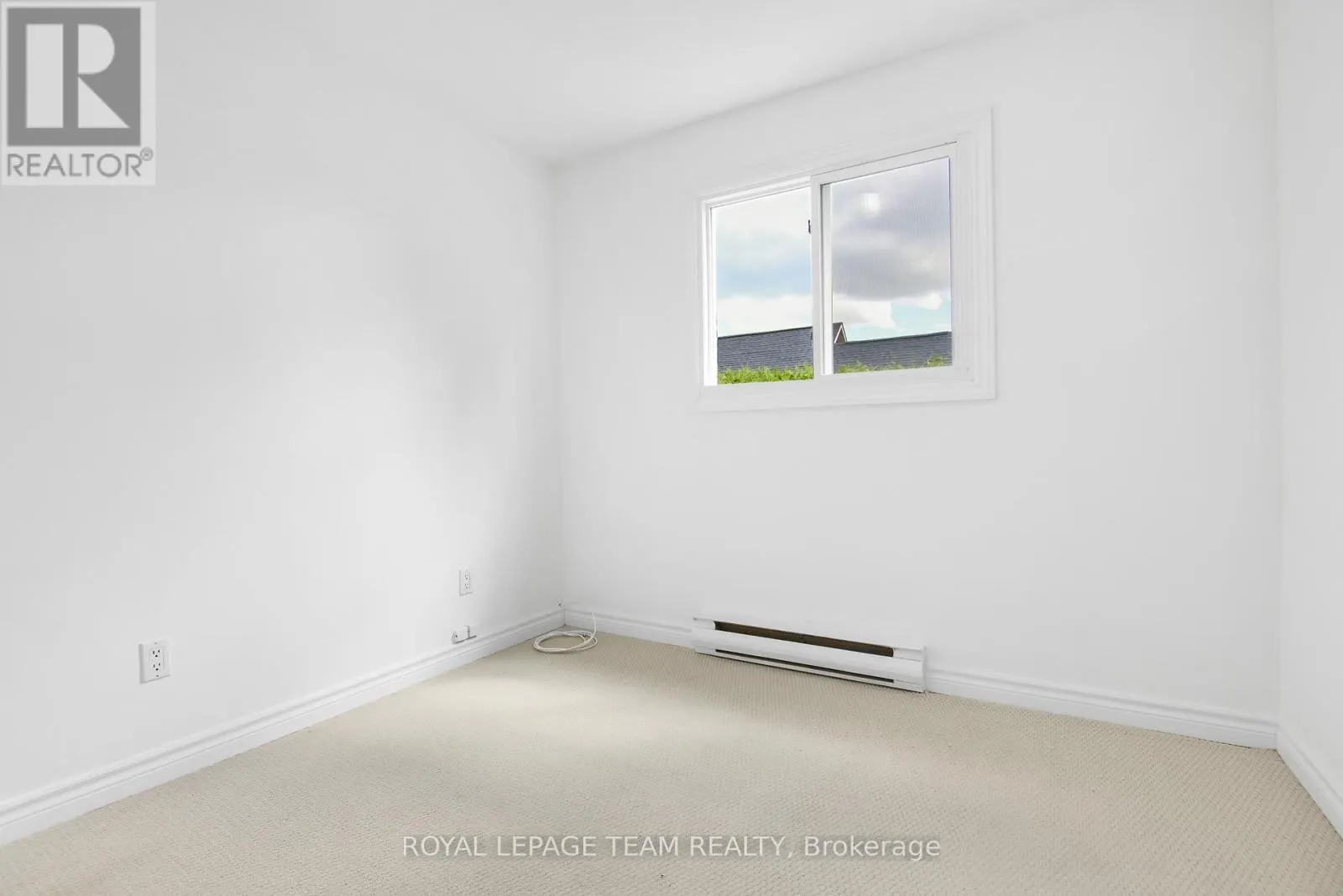 205 - 190 ELGIN STREET W