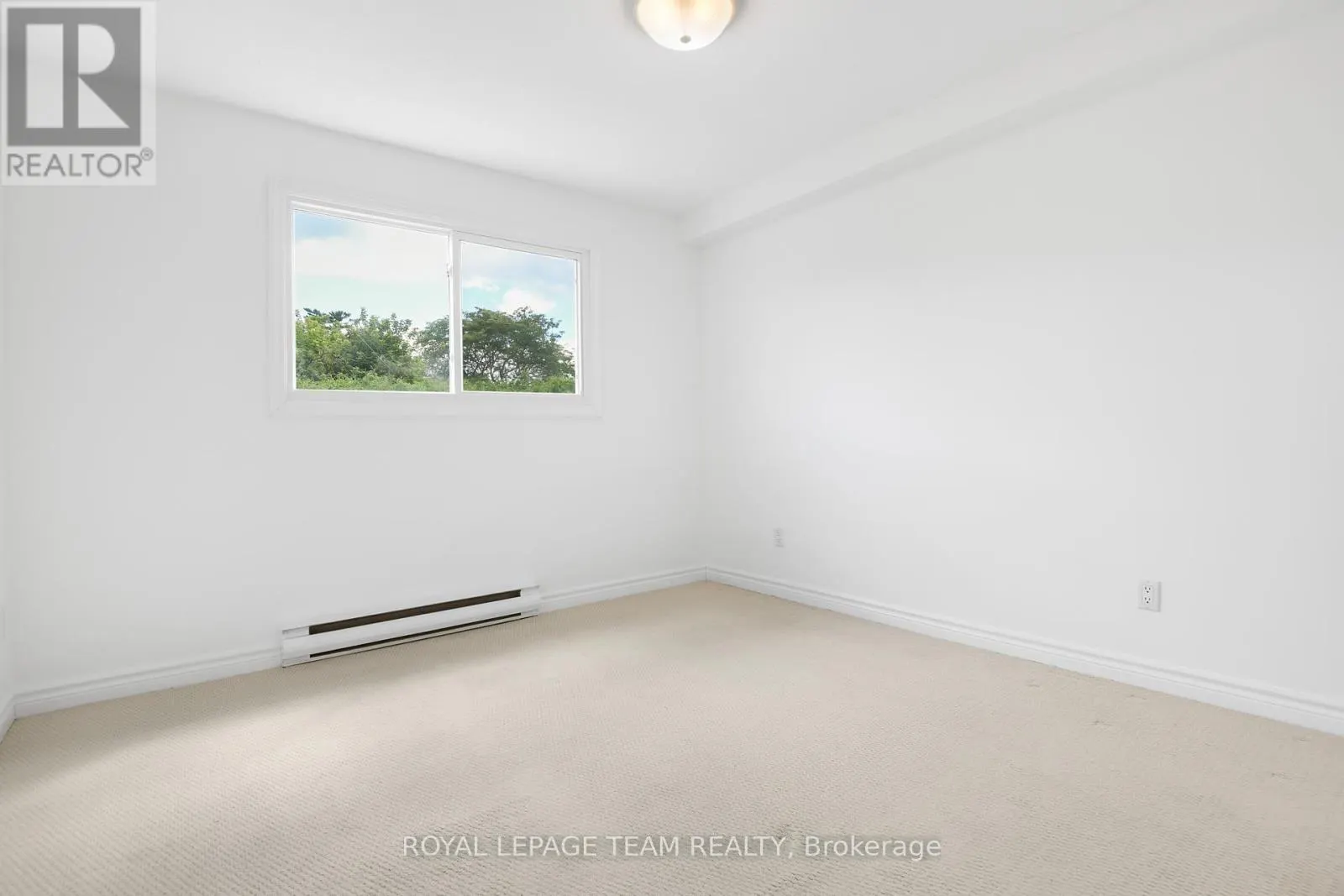205 - 190 ELGIN STREET W