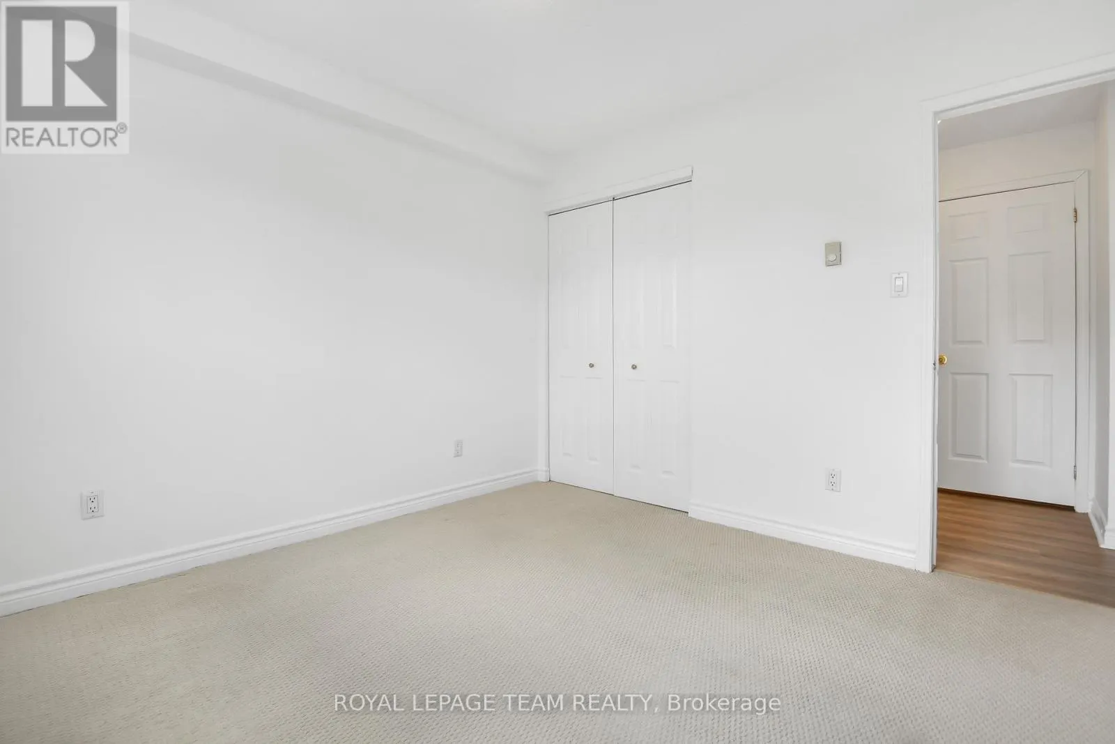 205 - 190 ELGIN STREET W
