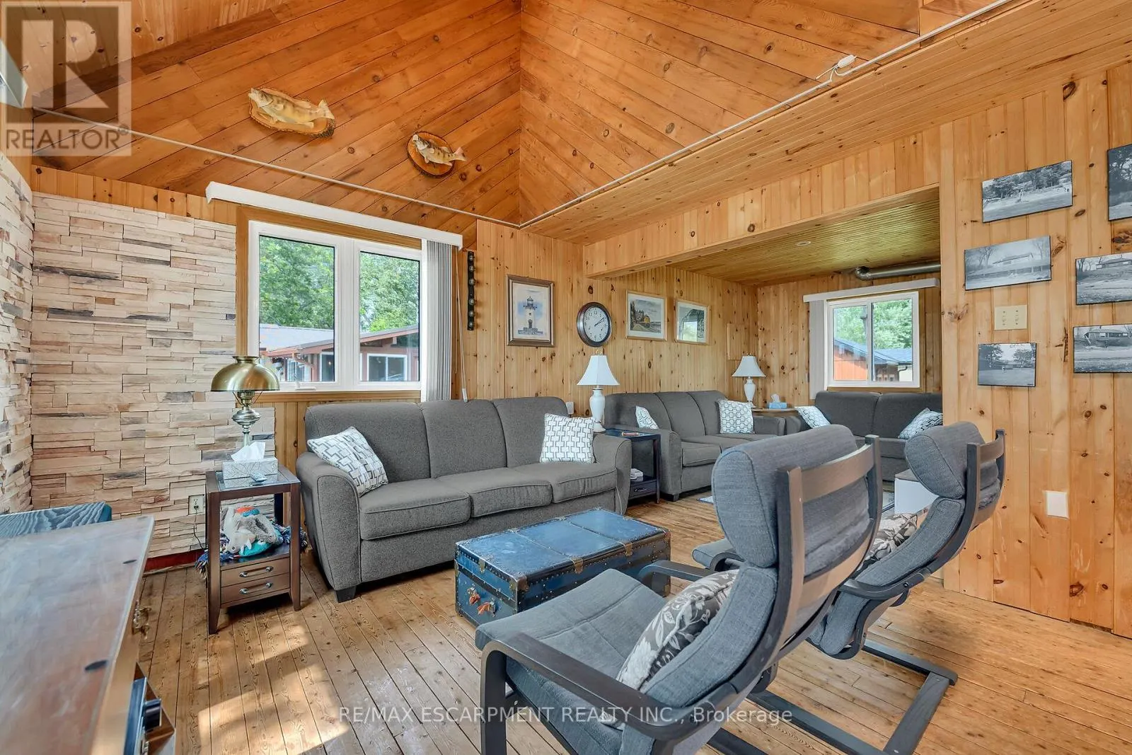 20 HOOVER POINT LANE